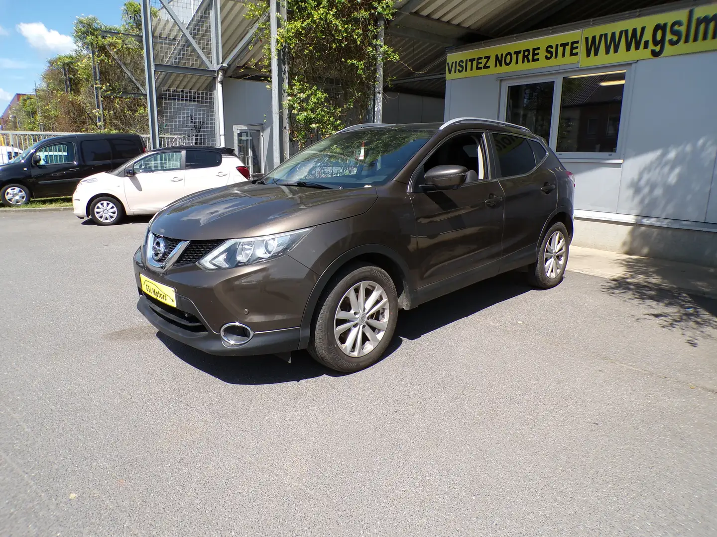 Nissan Qashqai 1.2DIG-T 116cv Automatique brun 07/15 Airco GPS Brun - 1