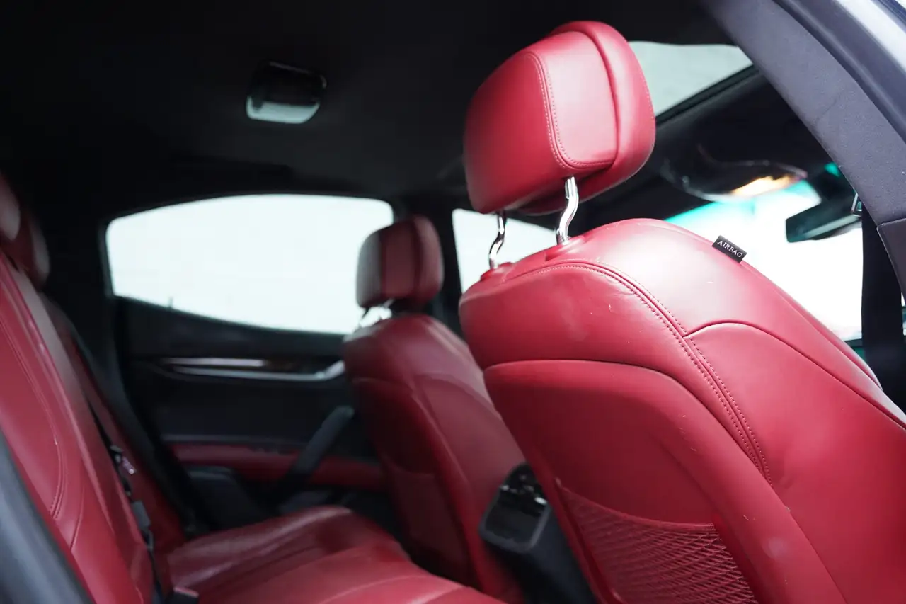 Maserati Ghibli снимка Maserati Ghibli