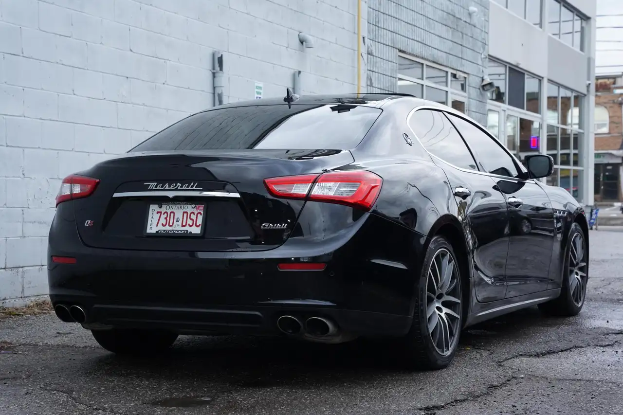 Maserati Ghibli снимка Maserati Ghibli
