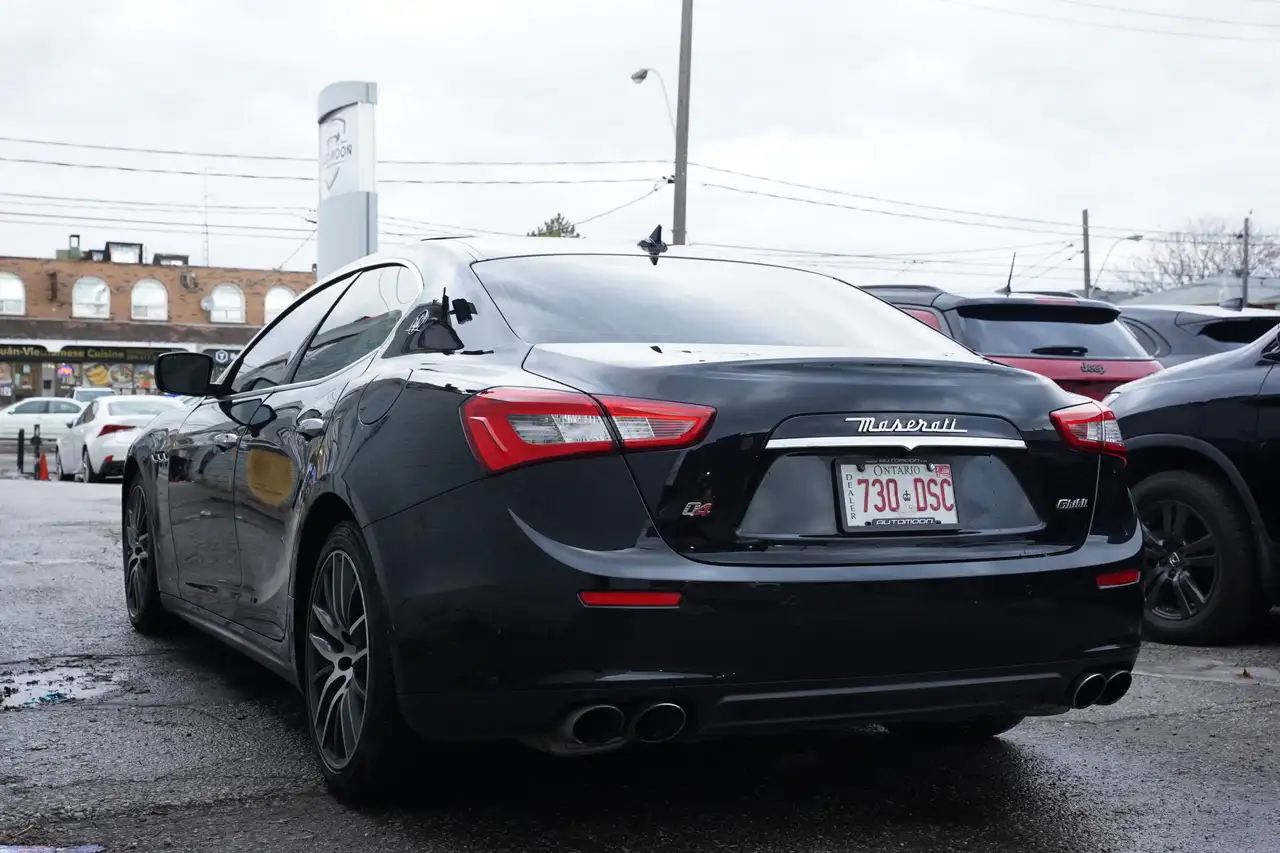 Maserati Ghibli снимка Maserati Ghibli