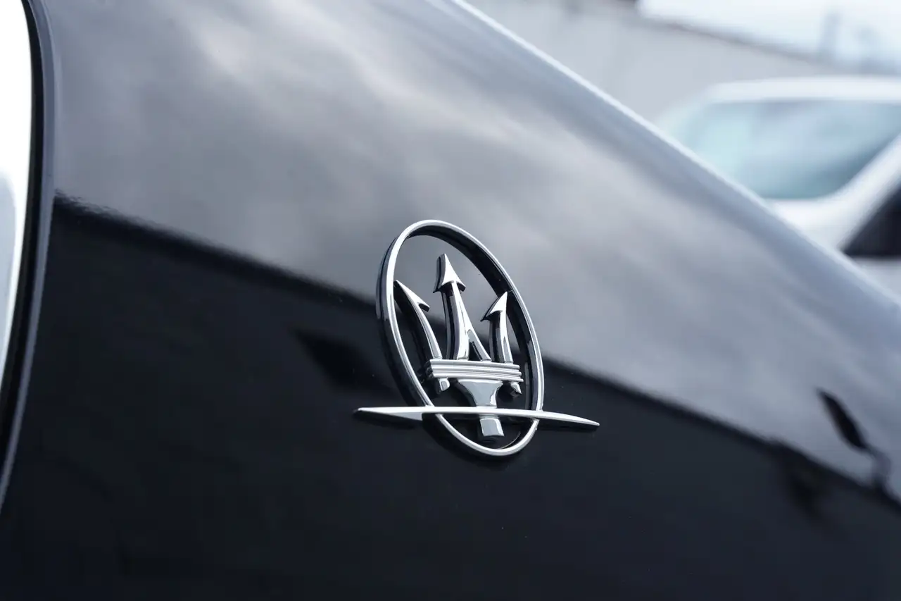 Maserati Ghibli снимка Maserati Ghibli