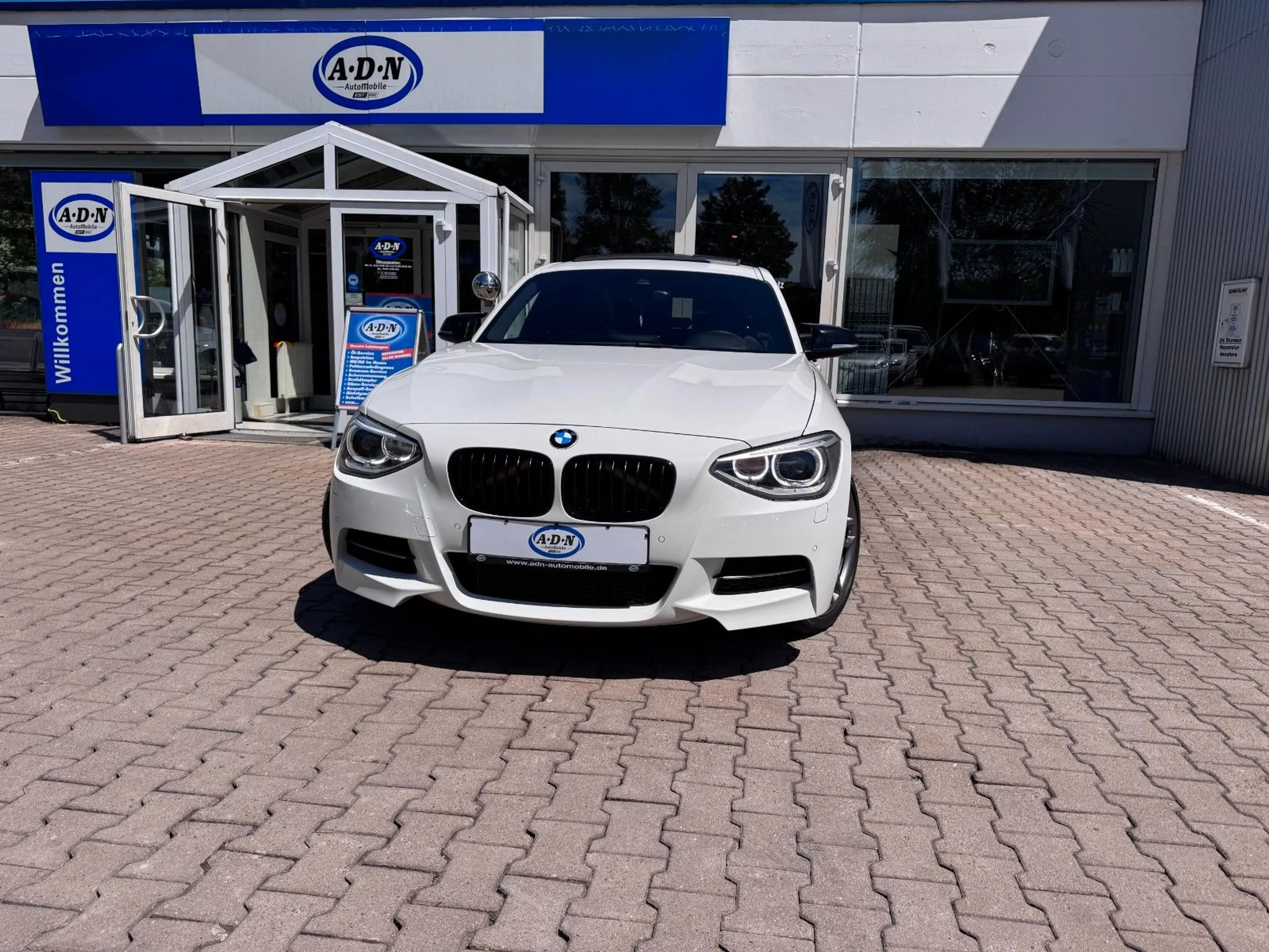 BMW 135 i xDrive 5-trg Automatik Kamera*Schiebedach