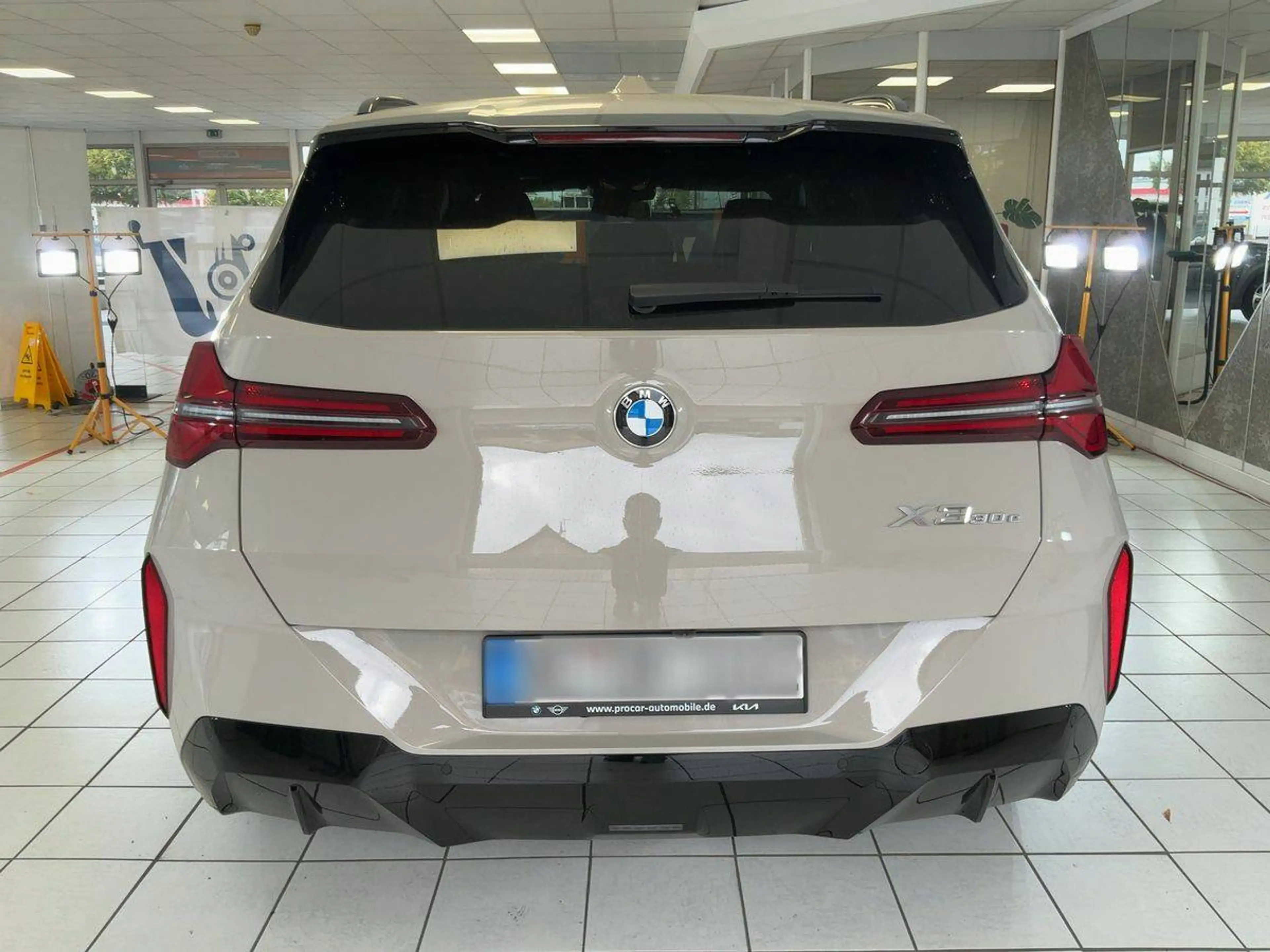 BMW X3 30 e xDrive M Sport — photo 7