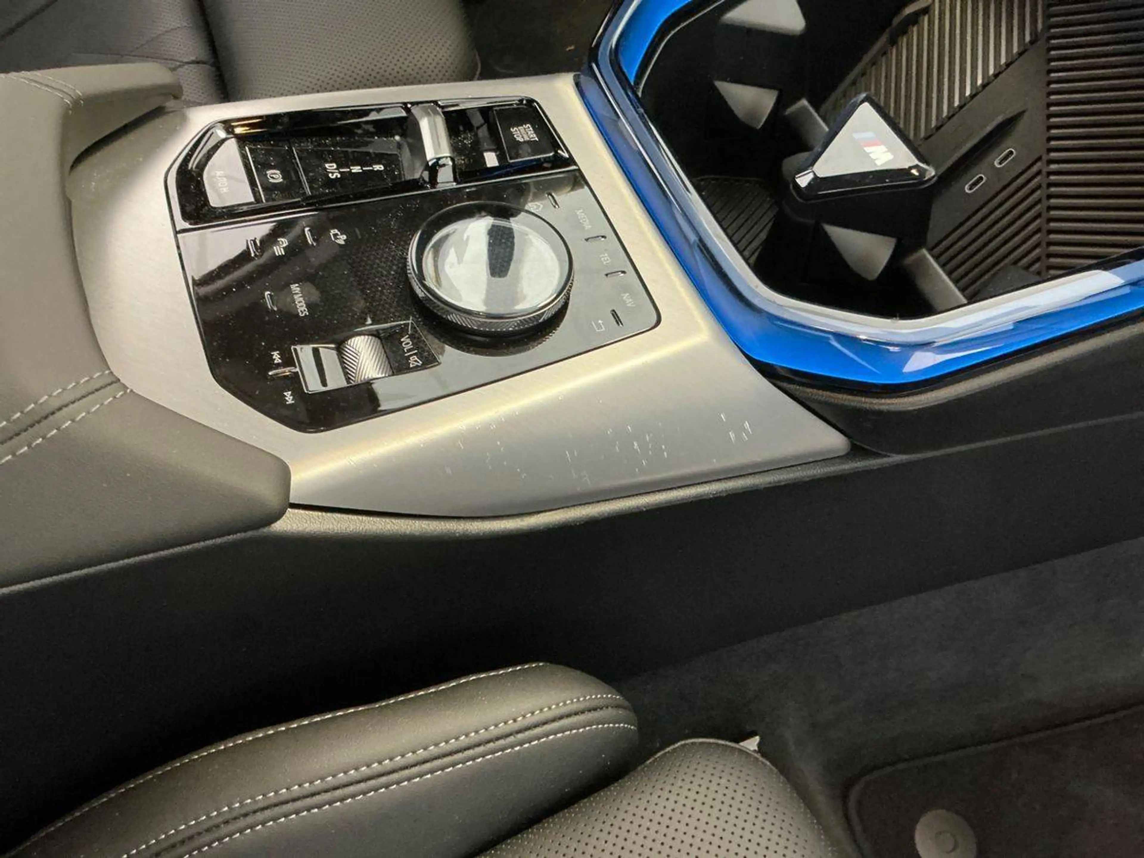 BMW X3 30 e xDrive M Sport — photo 14
