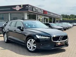 Volvo V60 2.0D B4 Auto."Momentum Pro"PANO*AHK*STANDH.