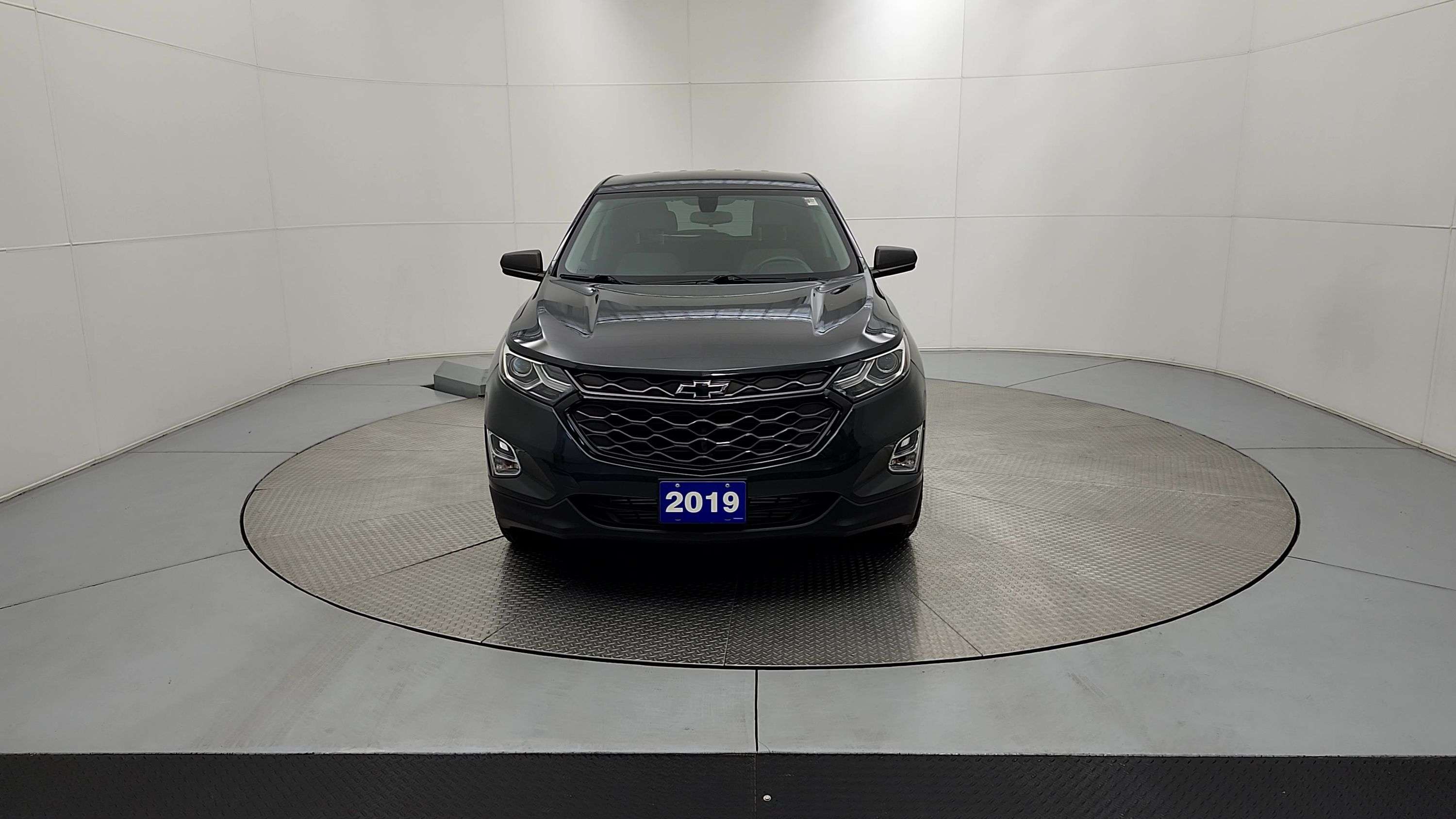 2019 Chevrolet Equinox LS — снимка 1