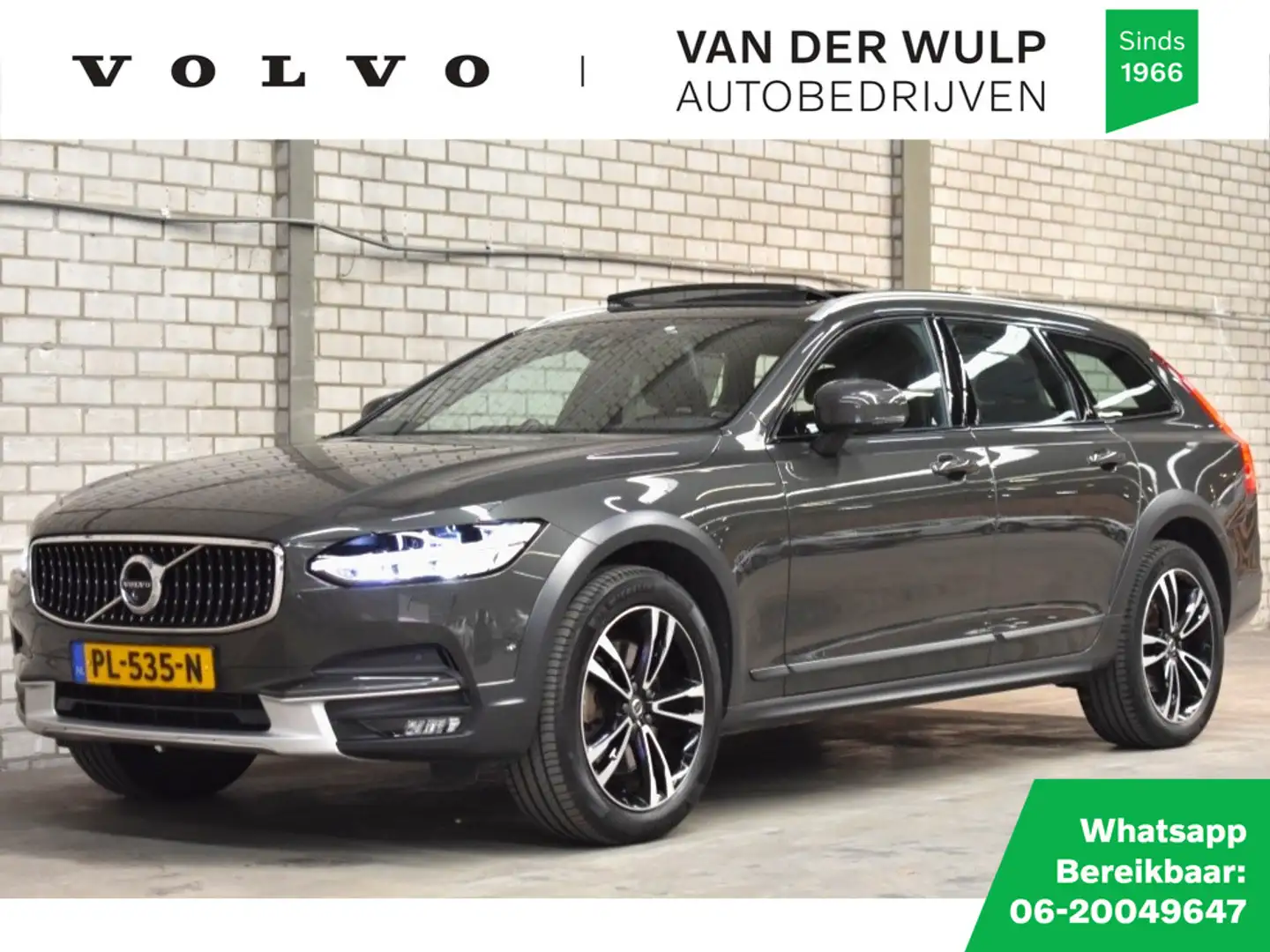Volvo V90 Cross Country T5 250PK AWD Pro | Trekhaak | Schuifdak | Bowers&W Grijs - 1