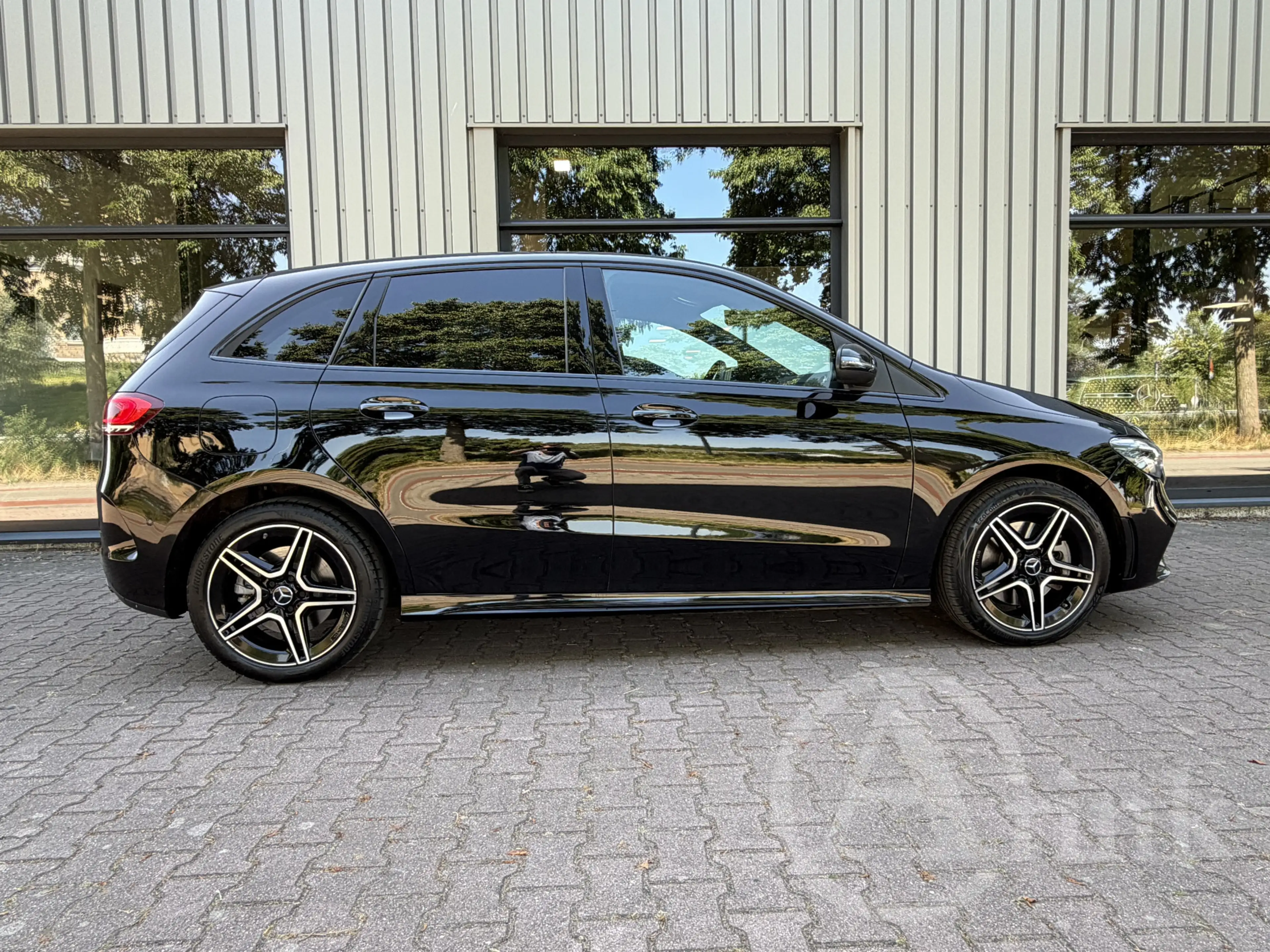 Mercedes-Benz B 250 e AMG Trekhaak, Parkeerpakket, Zitcomfortpakket — photo 6