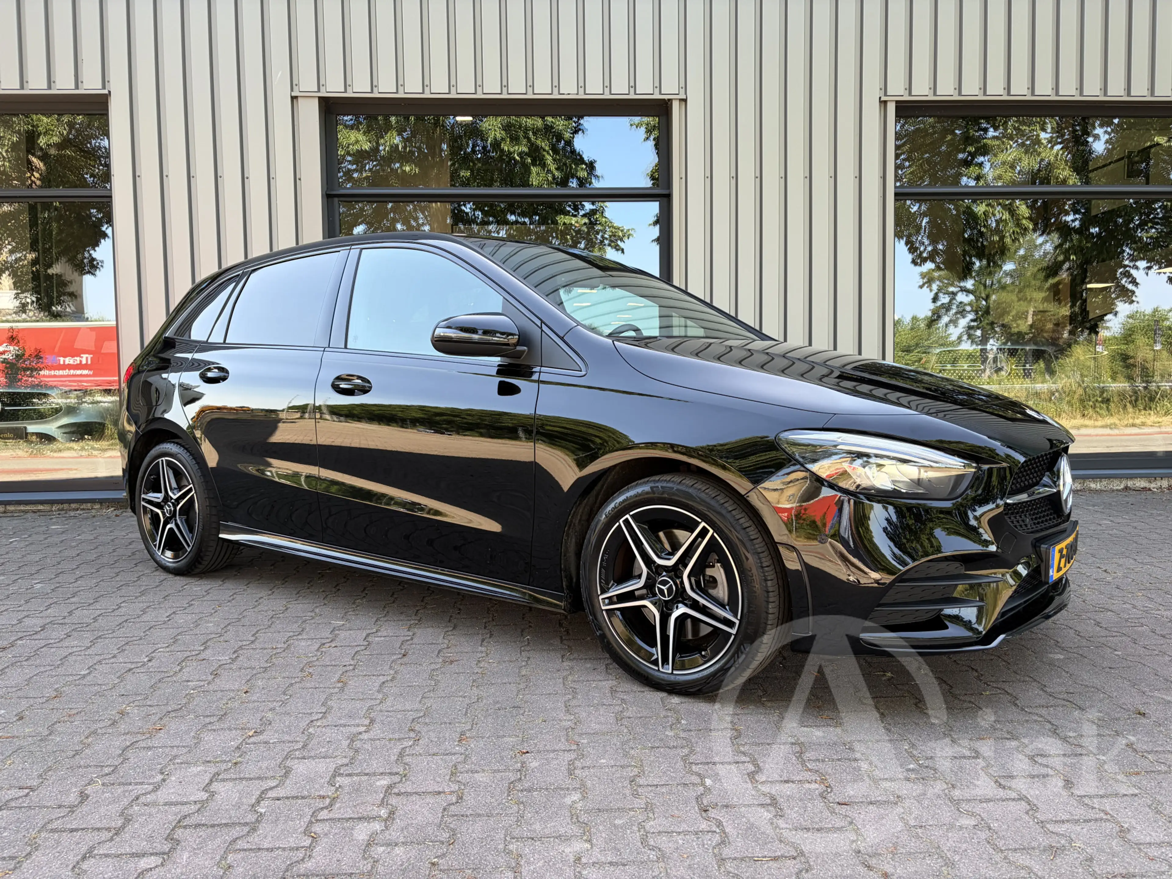 Mercedes-Benz B 250 e AMG Trekhaak, Parkeerpakket, Zitcomfortpakket — photo 7