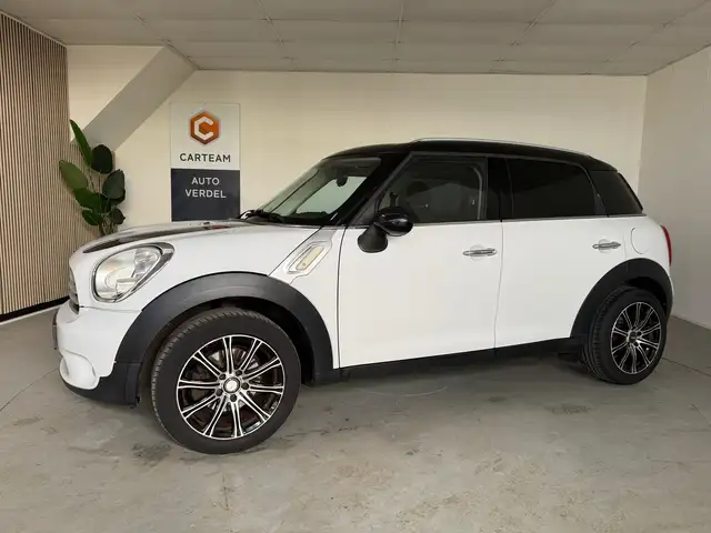 MINI Cooper Countryman Mini 1.6 Chili Airco, Navigatie, Leder, LMV