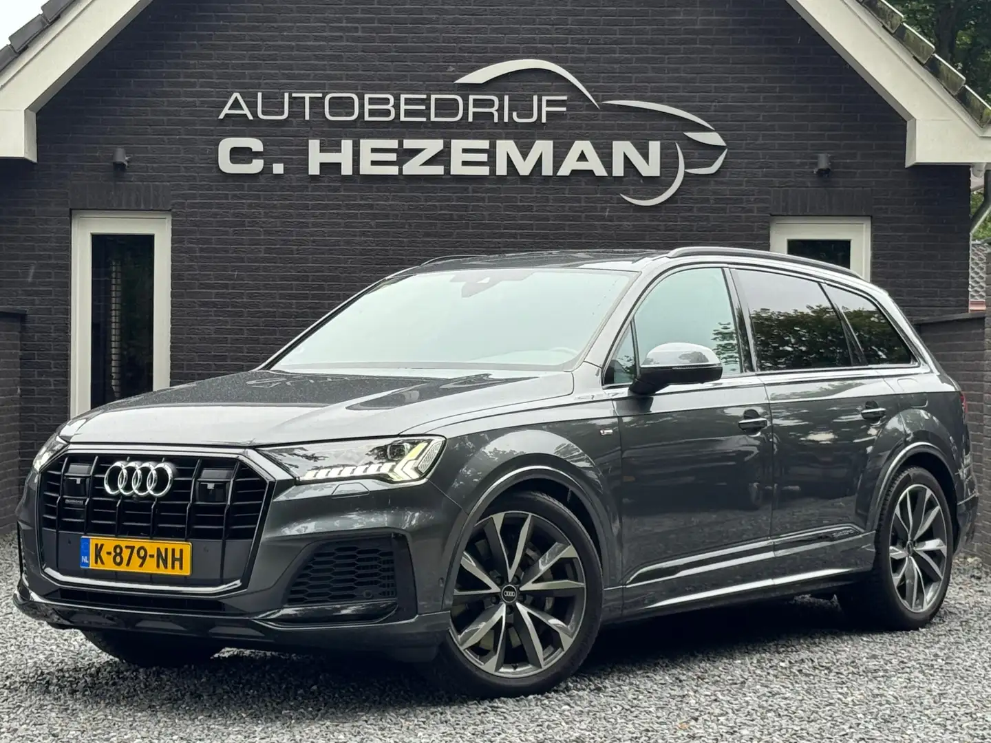 Audi Q7 55 TFSI e quattro Pro Line S Line Comp Matrix Adap Grau - 1