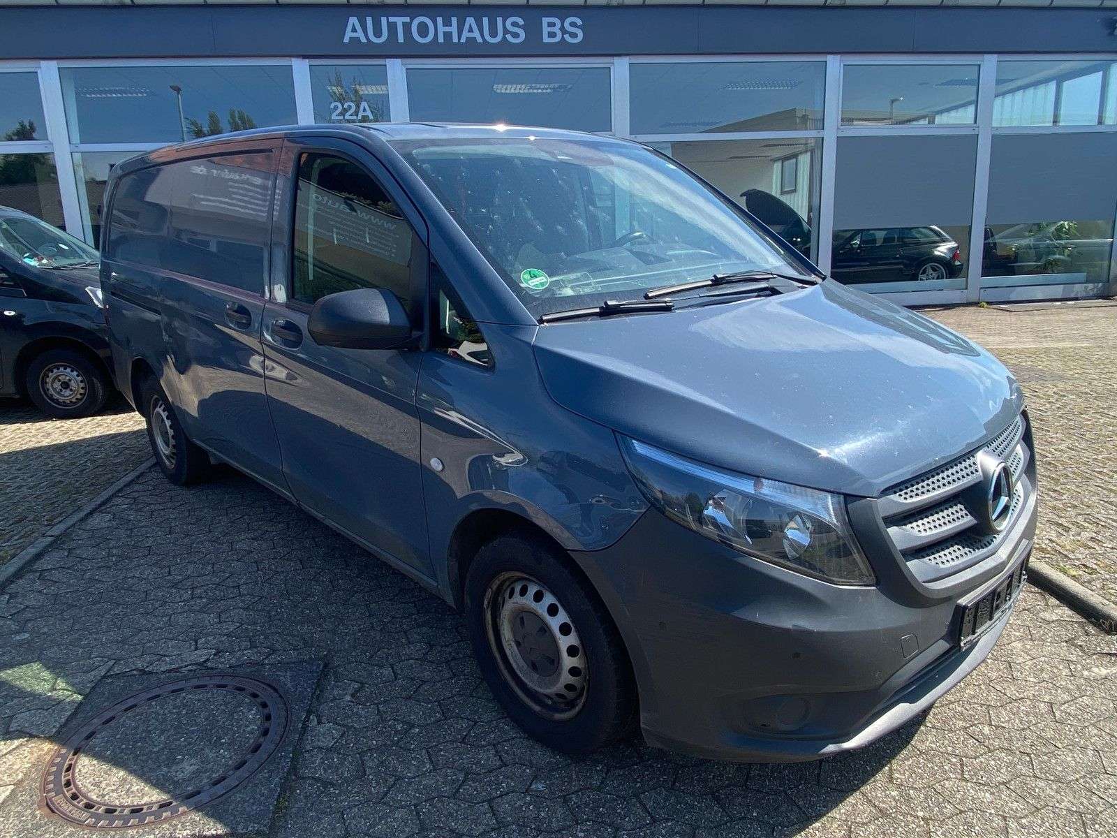 Second hand Mercedes Benz Vito 
