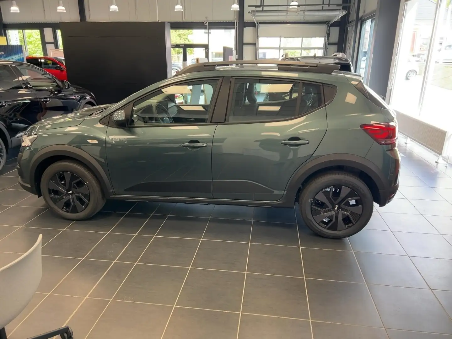 Dacia Sandero Stepway Expression TCe 90 Vert - 2