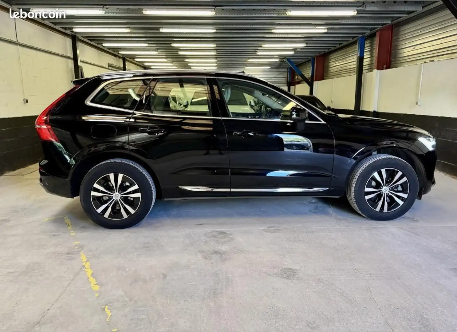 Volvo XC60 T6 Hybrid Rechargeable PHEV 253 ch %2B 145 400 Gea Zwart - 2