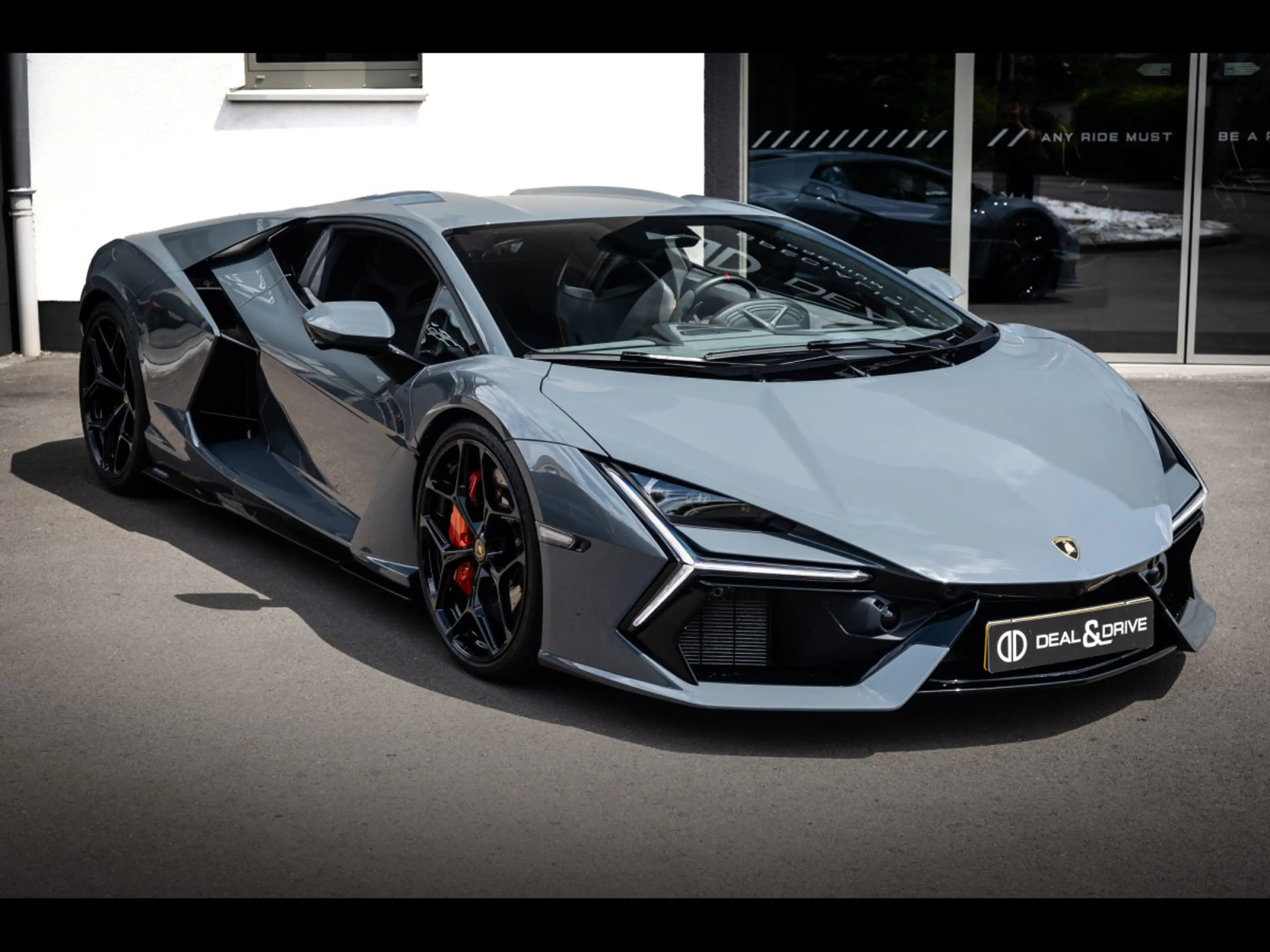 Lamborghini Revuelto 6.5 V12 HPEV°GRIGIO TELESTO°PPF°CARBON°SONUS°LIFT — photo 6