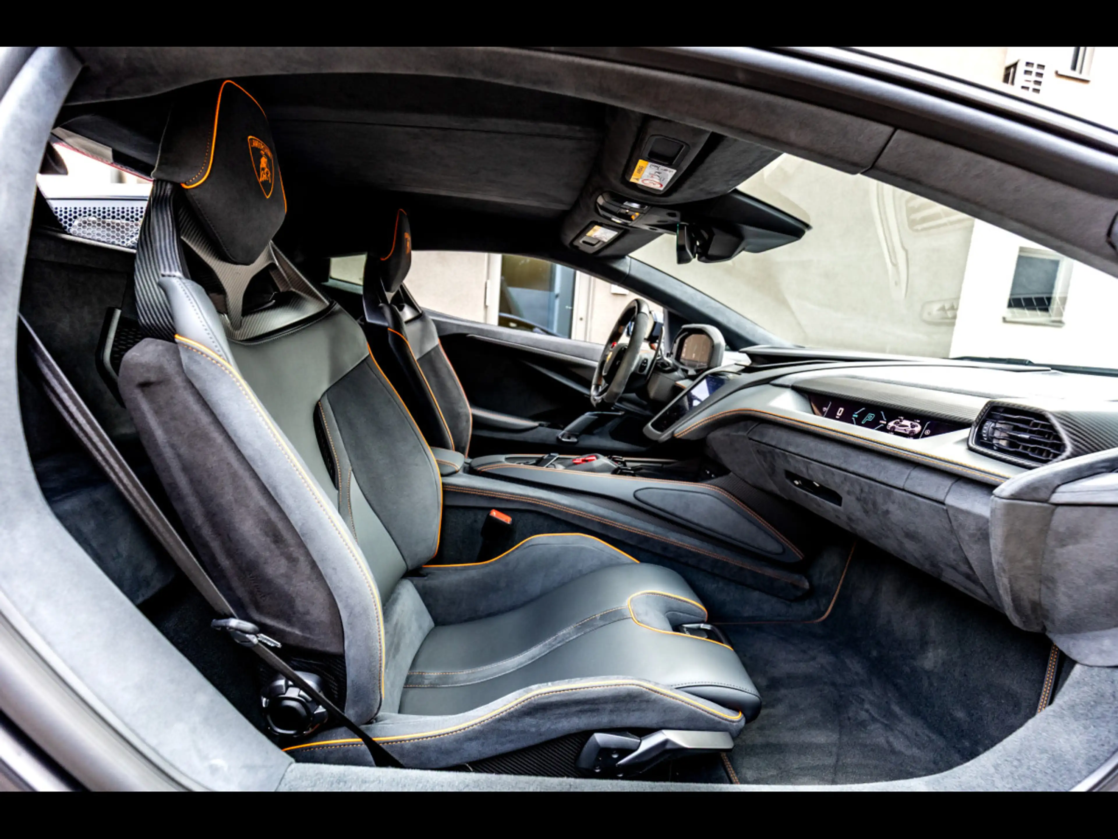 Lamborghini Revuelto 6.5 V12 HPEV°GRIGIO TELESTO°PPF°CARBON°SONUS°LIFT — photo 13