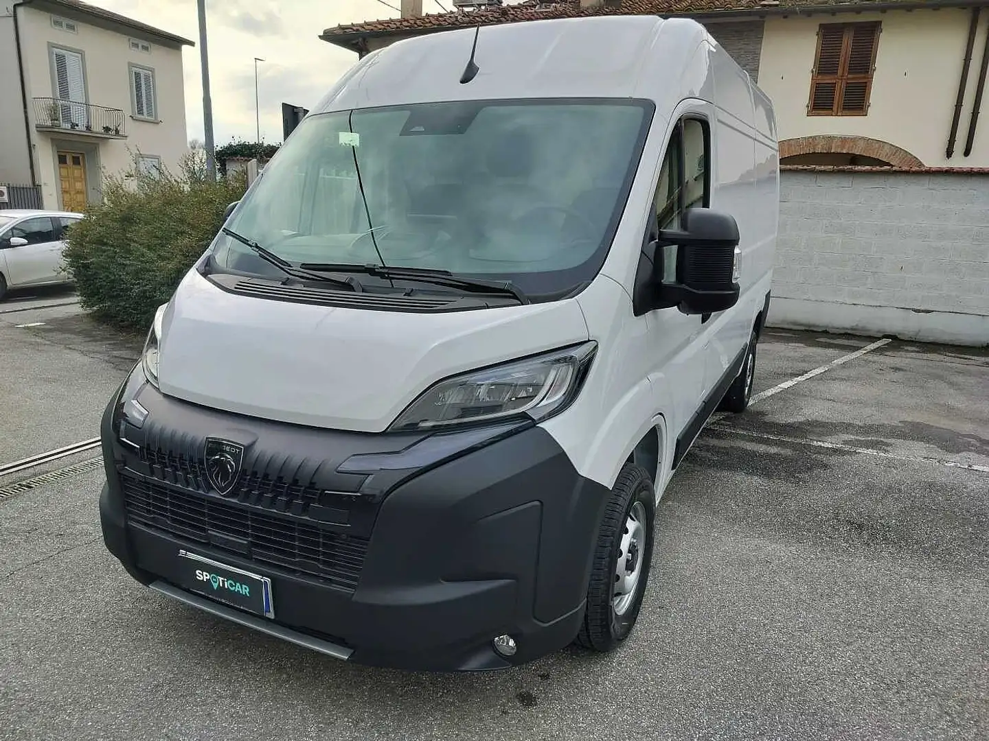 Peugeot Boxer 335 2.2 BlueHDi 140 L2 H2 Furgone Bianco - 2