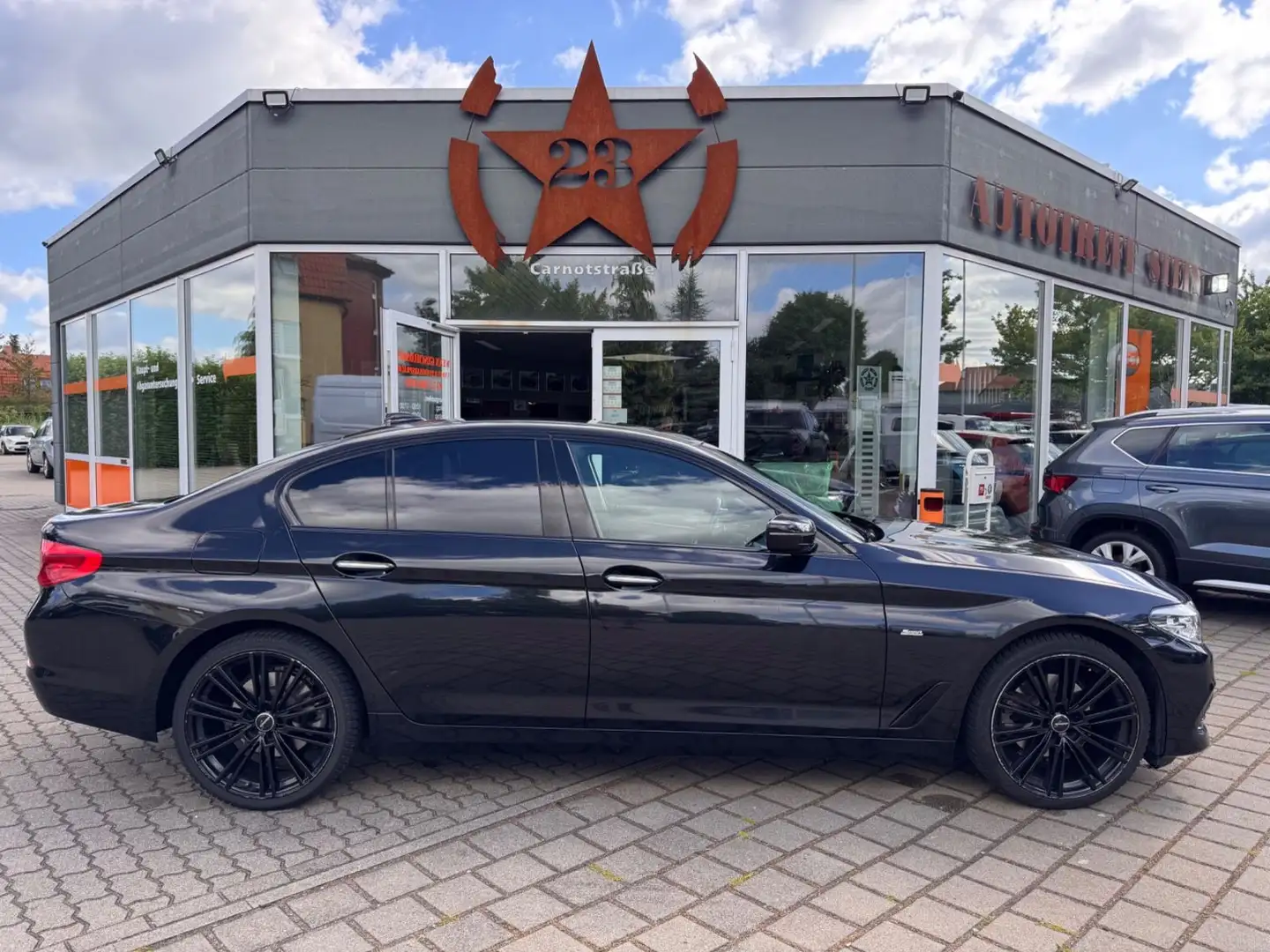 BMW 520 Baureihe 5 Lim. 520 i Sport Line Zwart - 1