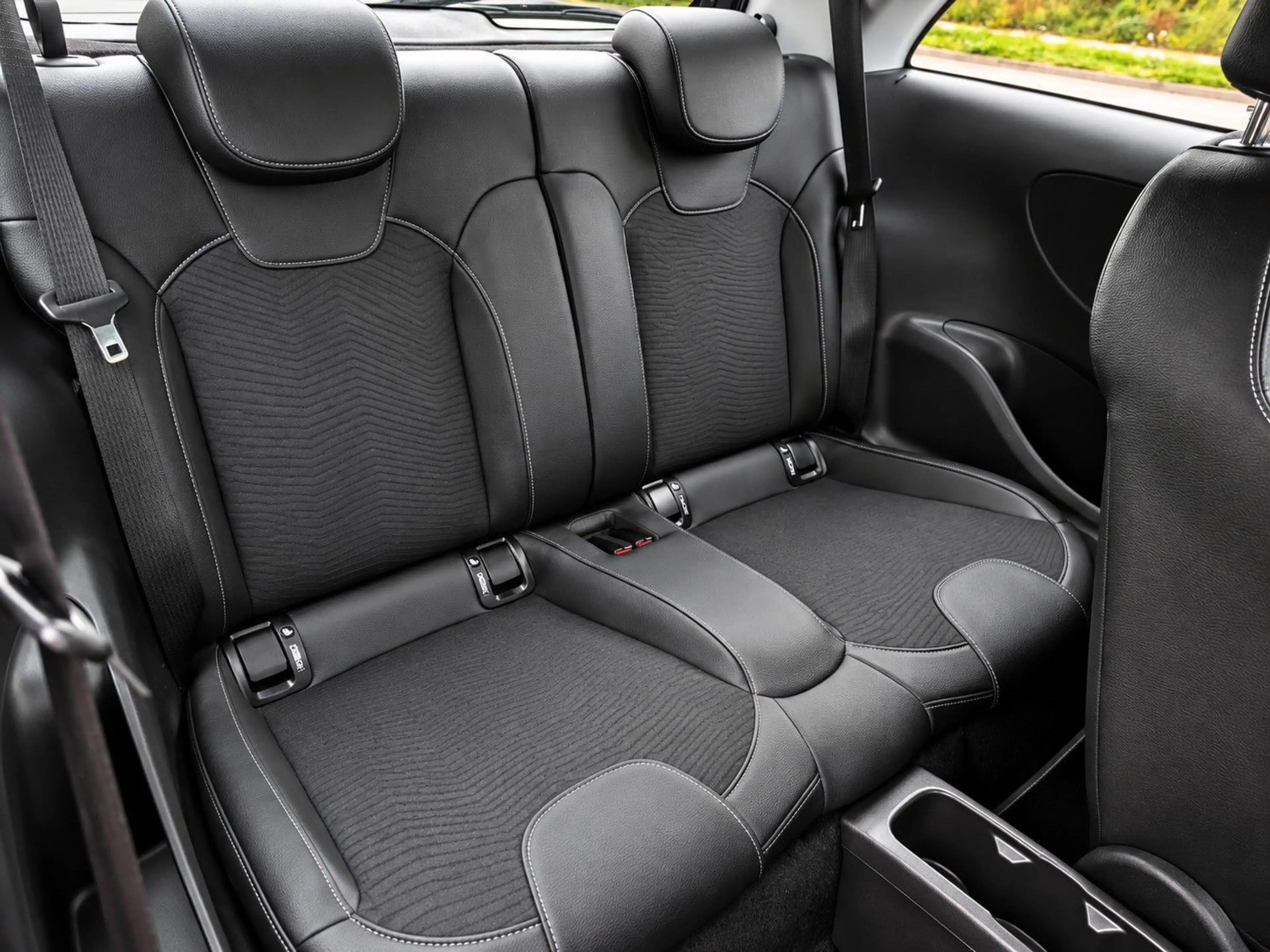 Opel Adam Open Air ecoFlex 90PS TÜV NEU Panorama-Dach — photo 15