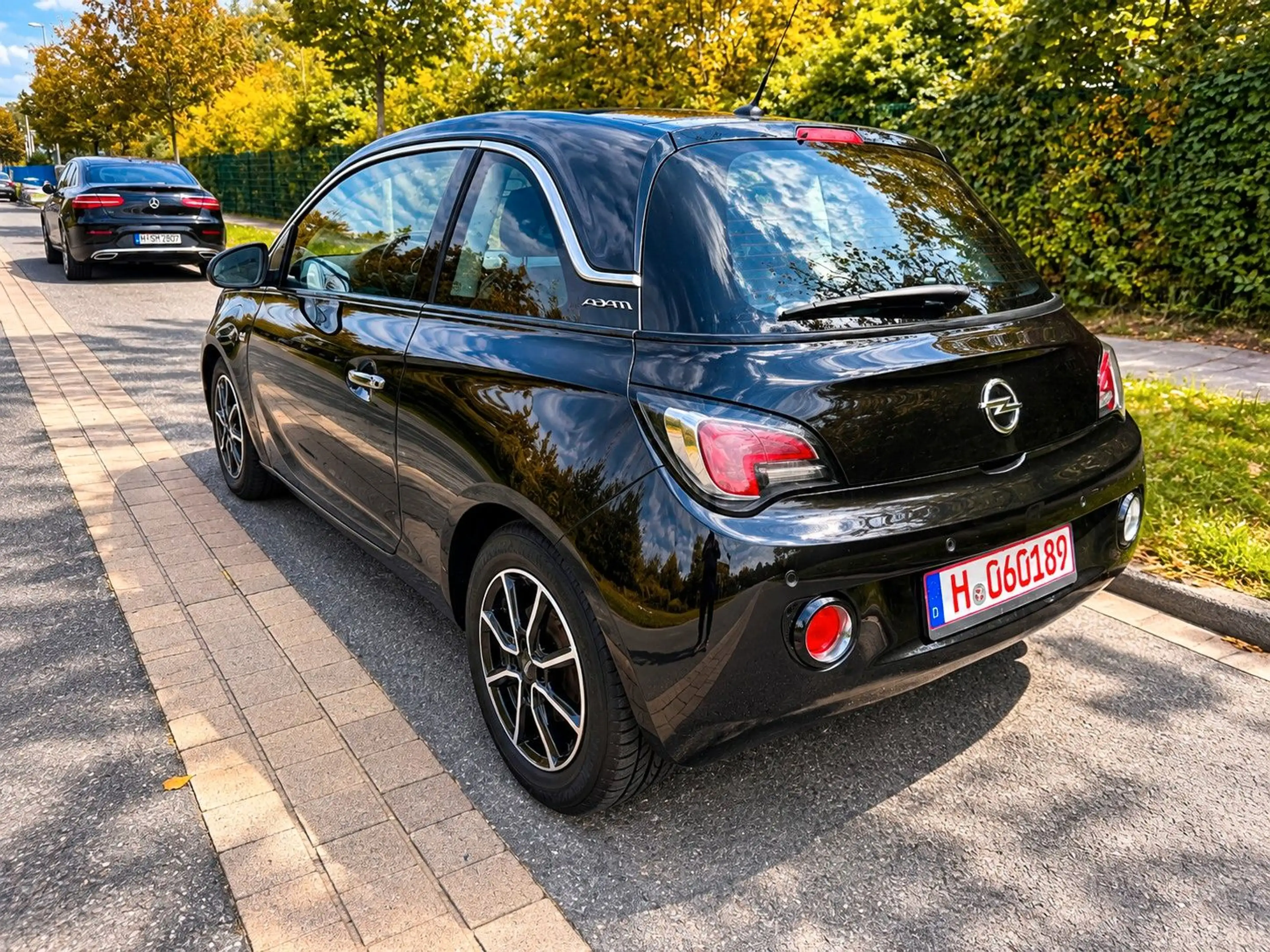 Opel Adam Open Air ecoFlex 90PS TÜV NEU Panorama-Dach — photo 3