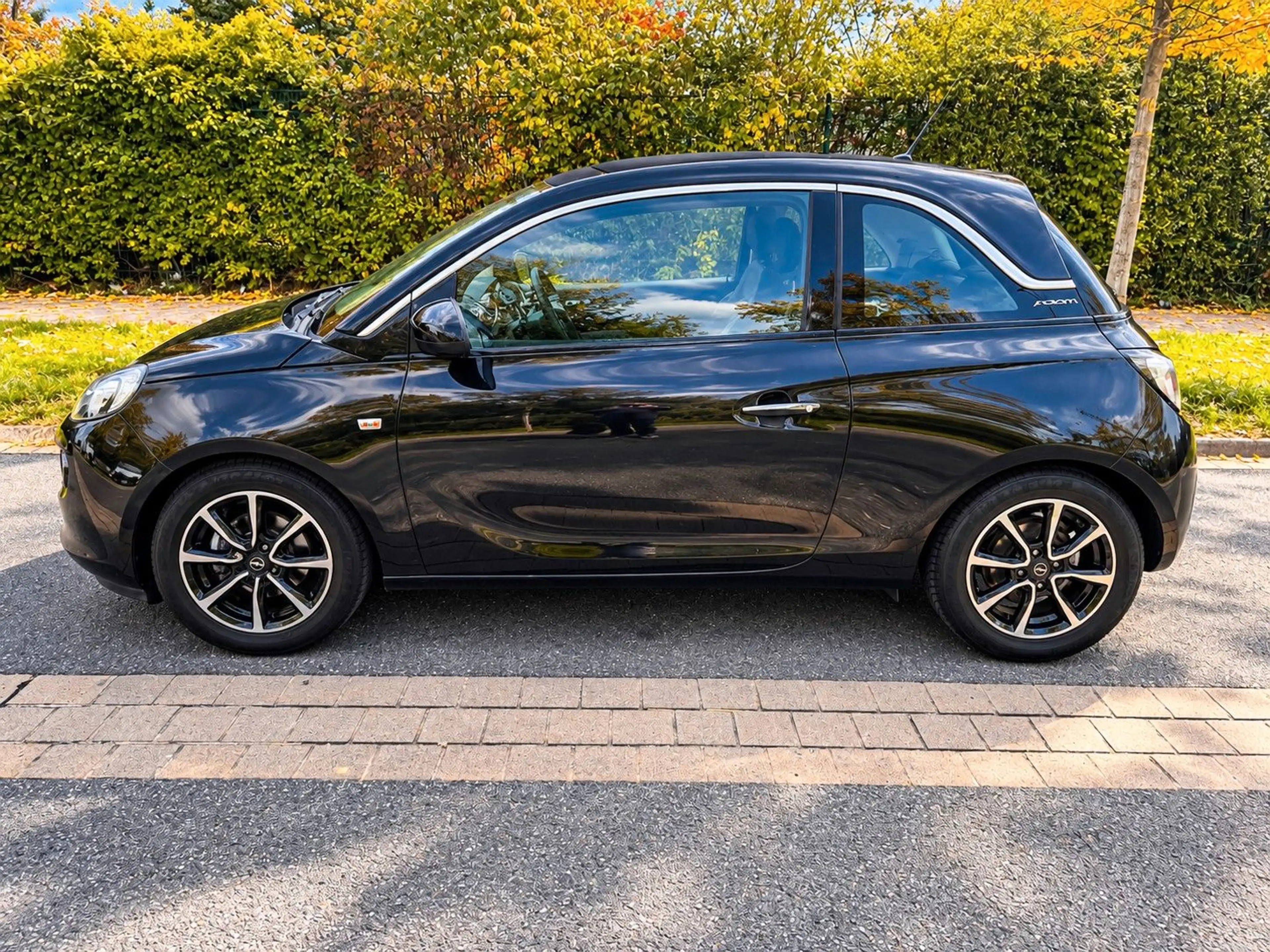 Opel Adam Open Air ecoFlex 90PS TÜV NEU Panorama-Dach — photo 2