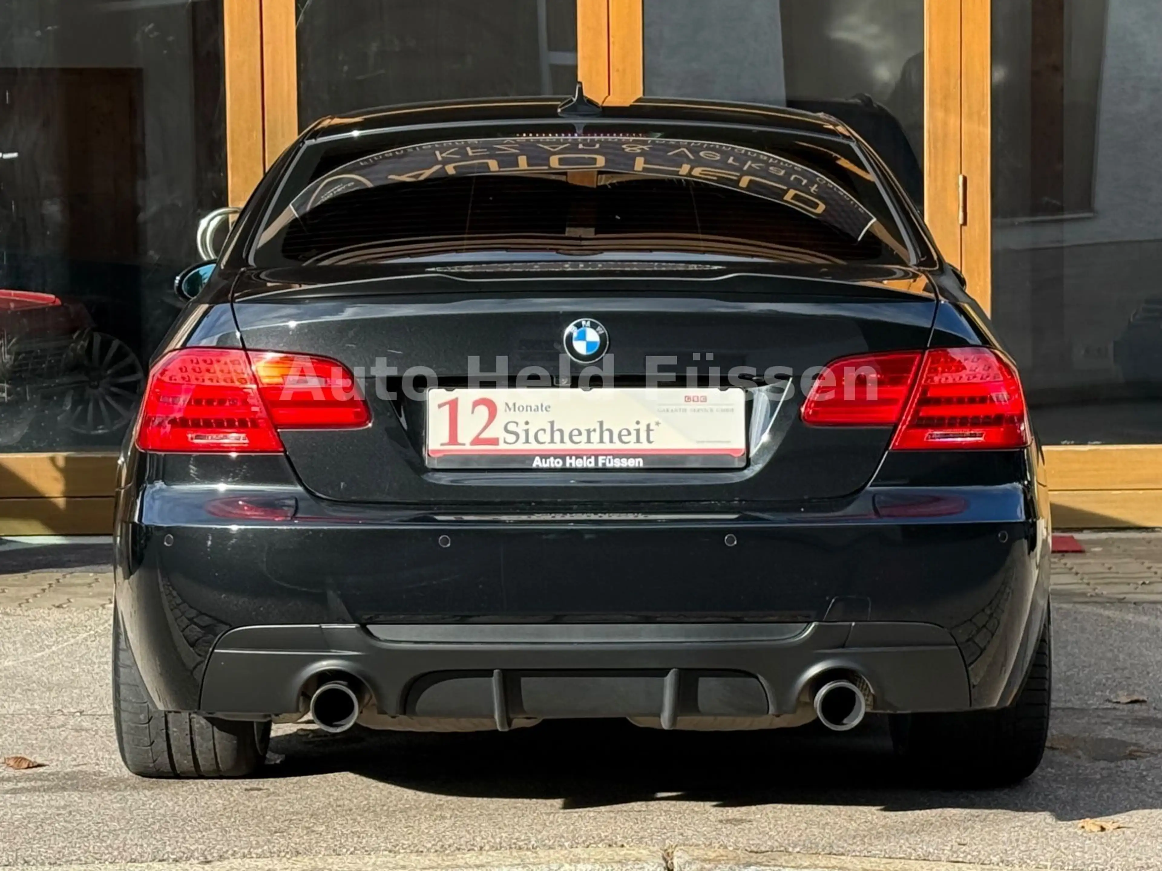 BMW 335 i Coupe M-Paket Aut Navi Leder Temp Shz — photo 6