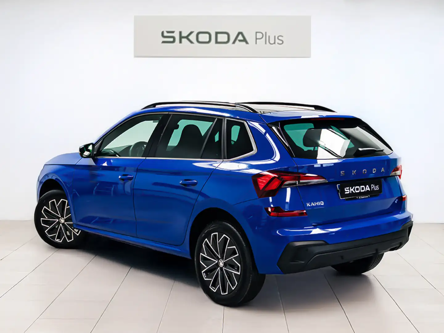 Skoda Kamiq 1.0 TSI Design 85kW DSG7 Azul - 2