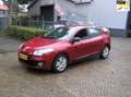 Renault Megane 1.6 Authentique 107 d km airco nieuwe apk Rouge - thumbnail 1