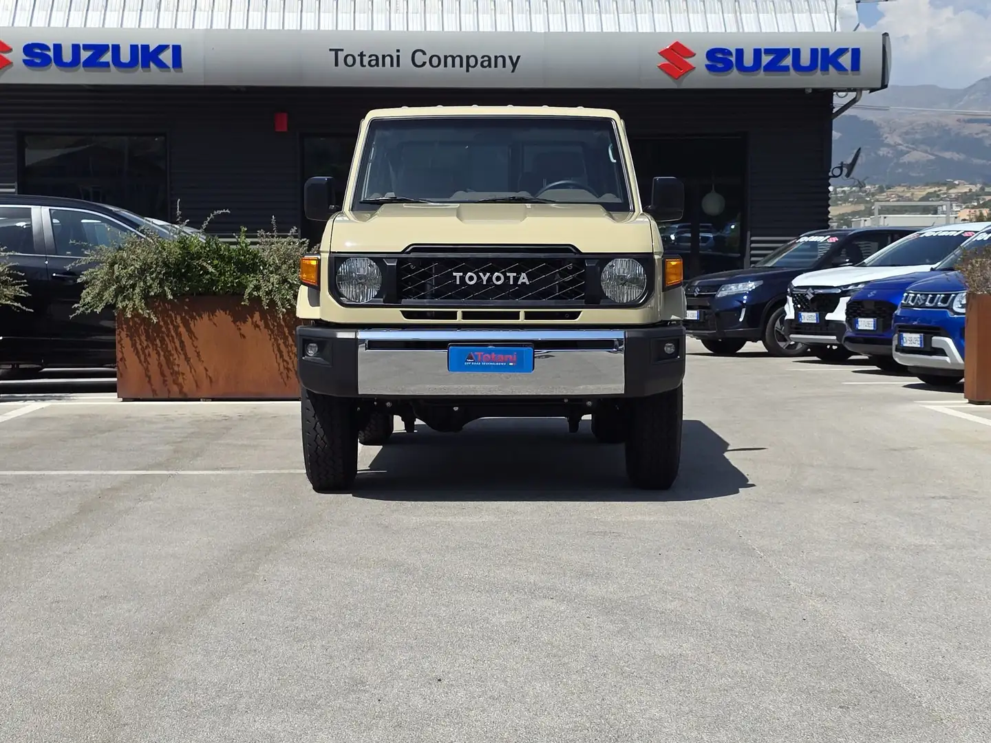 Toyota Land Cruiser GRJ 71 LX 4.0B 271CV Beige - 2