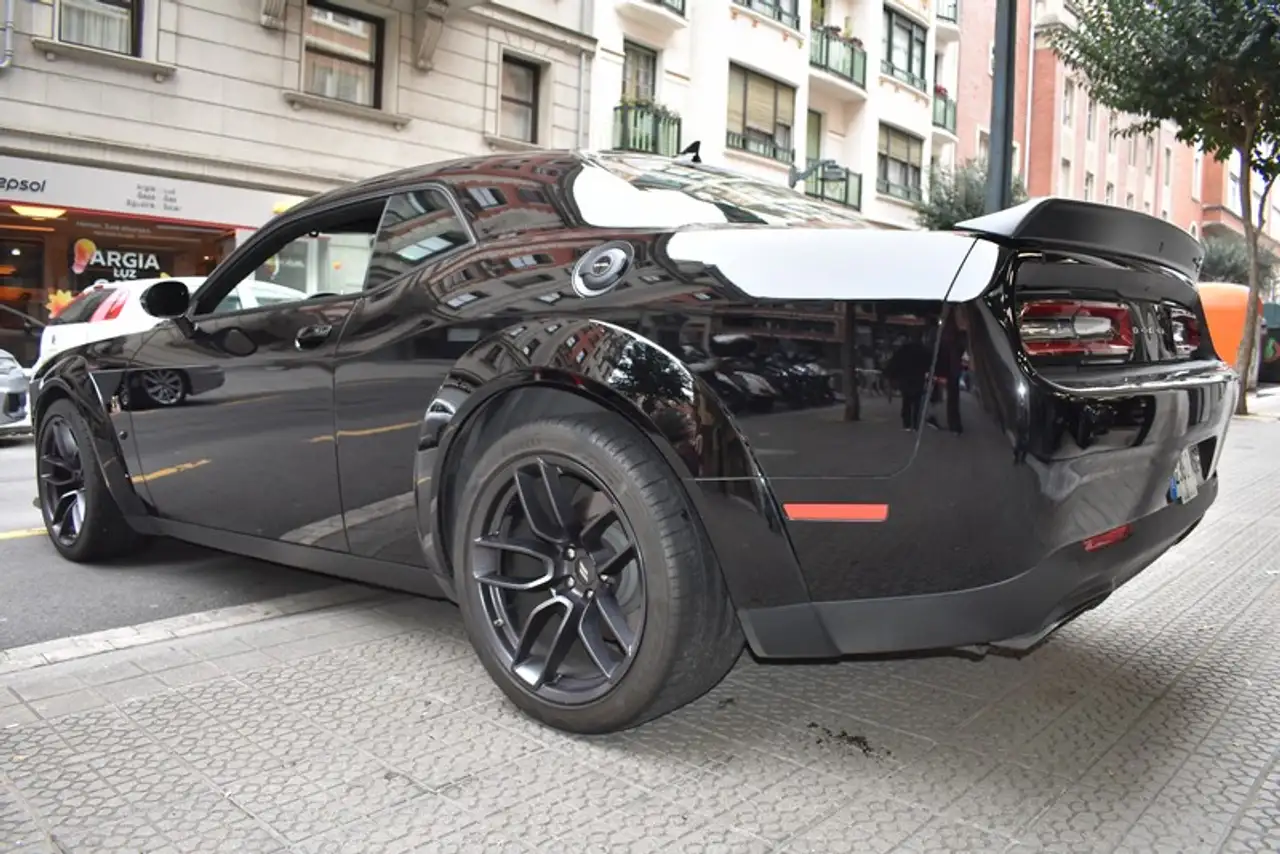 Dodge Challenger 2024 — фото 15