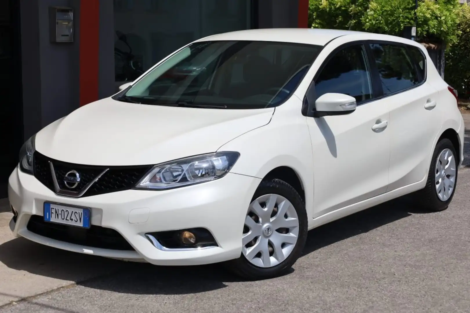 Nissan Pulsar 1.5 dCi UniPropr. SOLO 55.000 km per NEOPATENTATI Bianco - 1