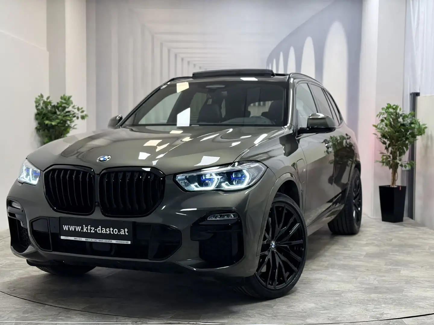 BMW X5 XDrive✅ M Sport✅ 22" ✅ LASER ✅LUFT ✅ Grün - 1