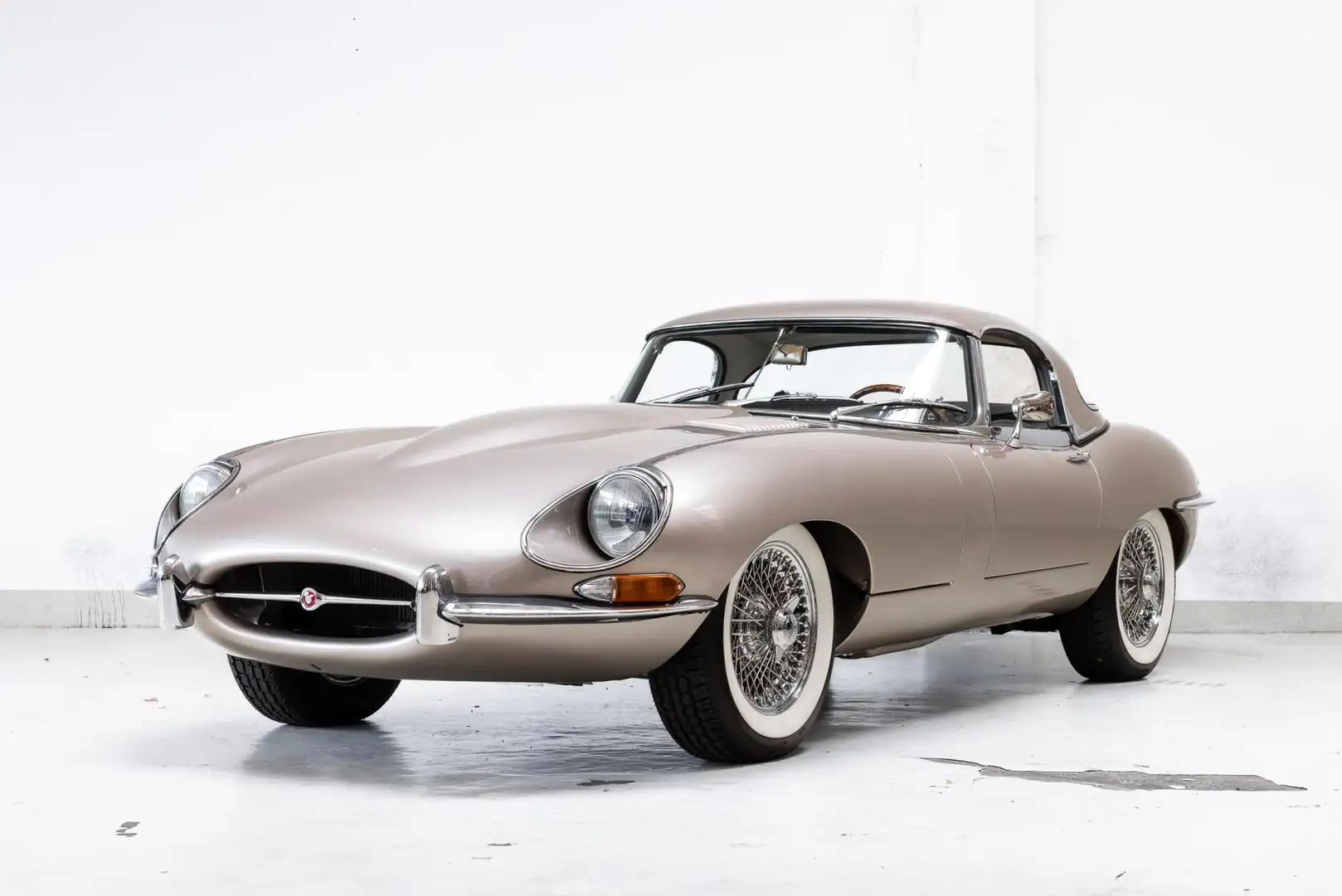 Jaguar E-Type 4.2 OTS - Original Miles - Nut & Bolt restored - - 1