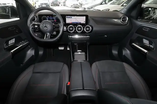 Mercedes-Benz B-Class view 6