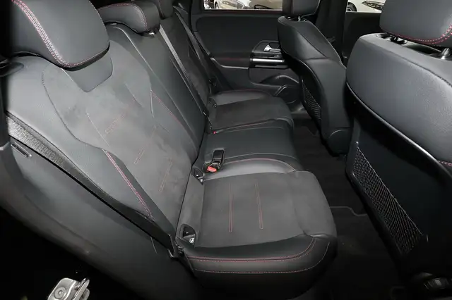 Mercedes-Benz B-Class view 7