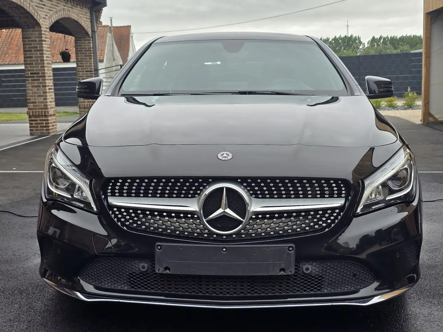 Mercedes-Benz CLA 200 d Business Solution (EU6d-TEMP) - 1