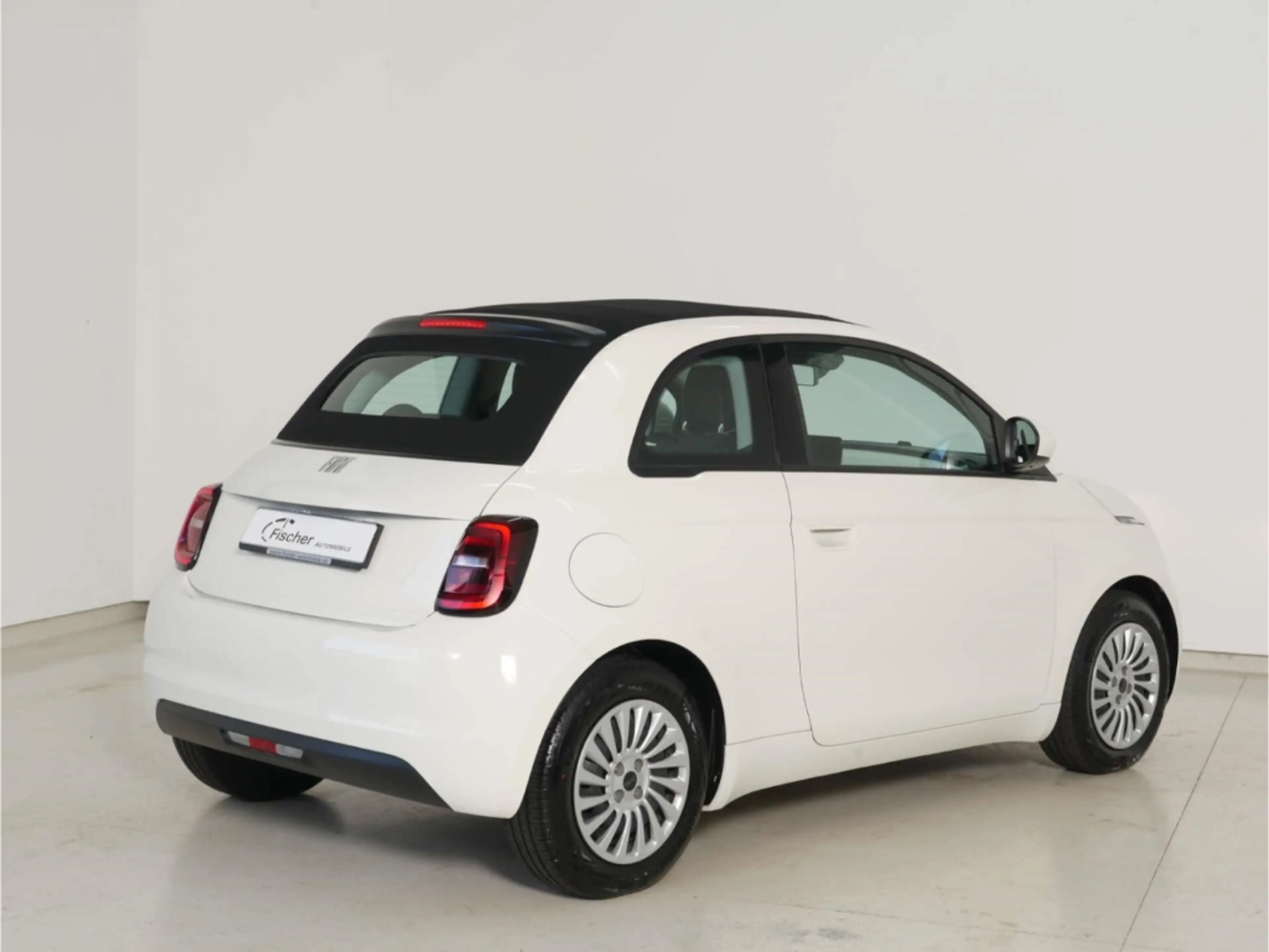 Fiat 500e — photo 5