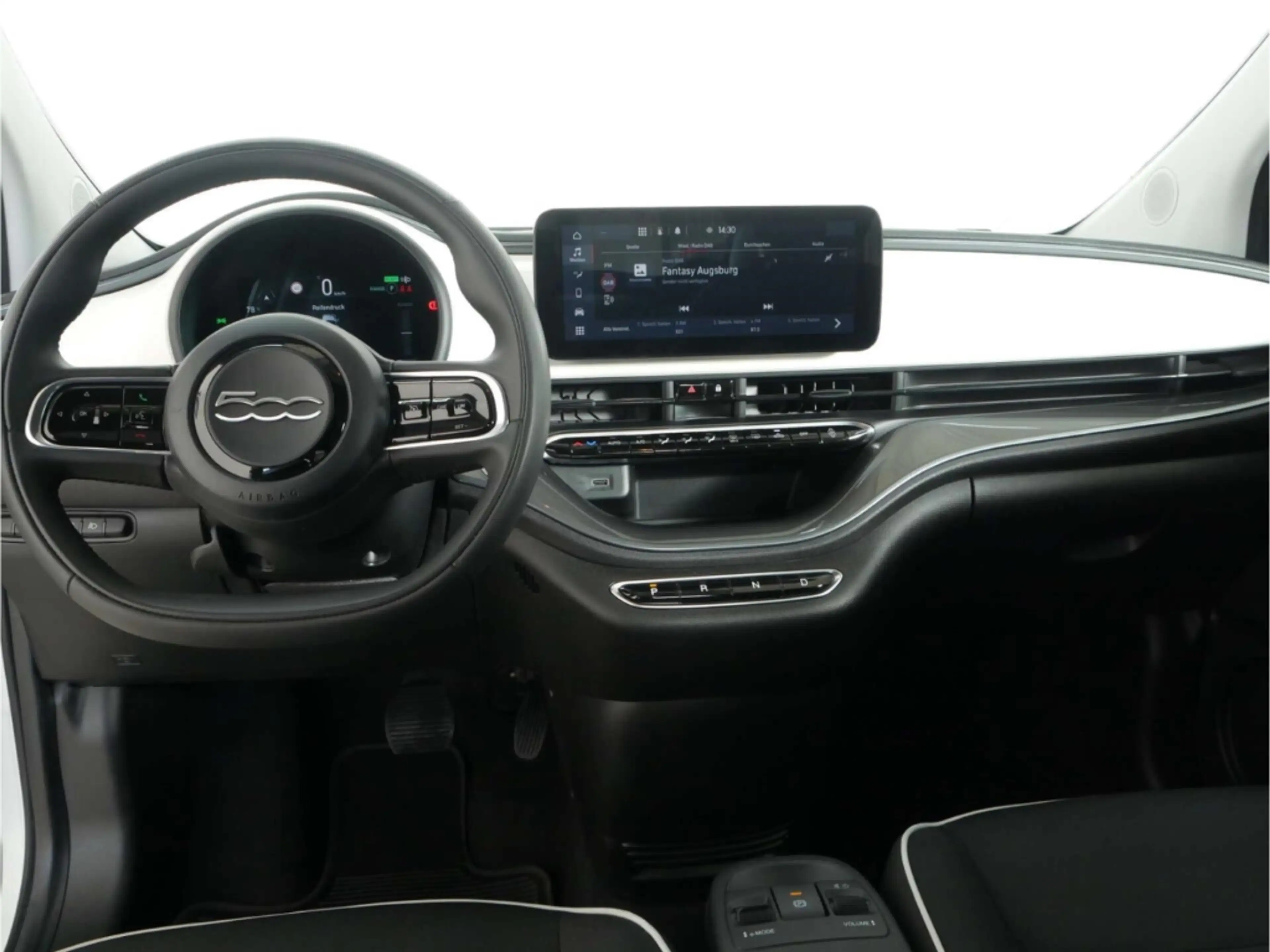 Fiat 500e — photo 13