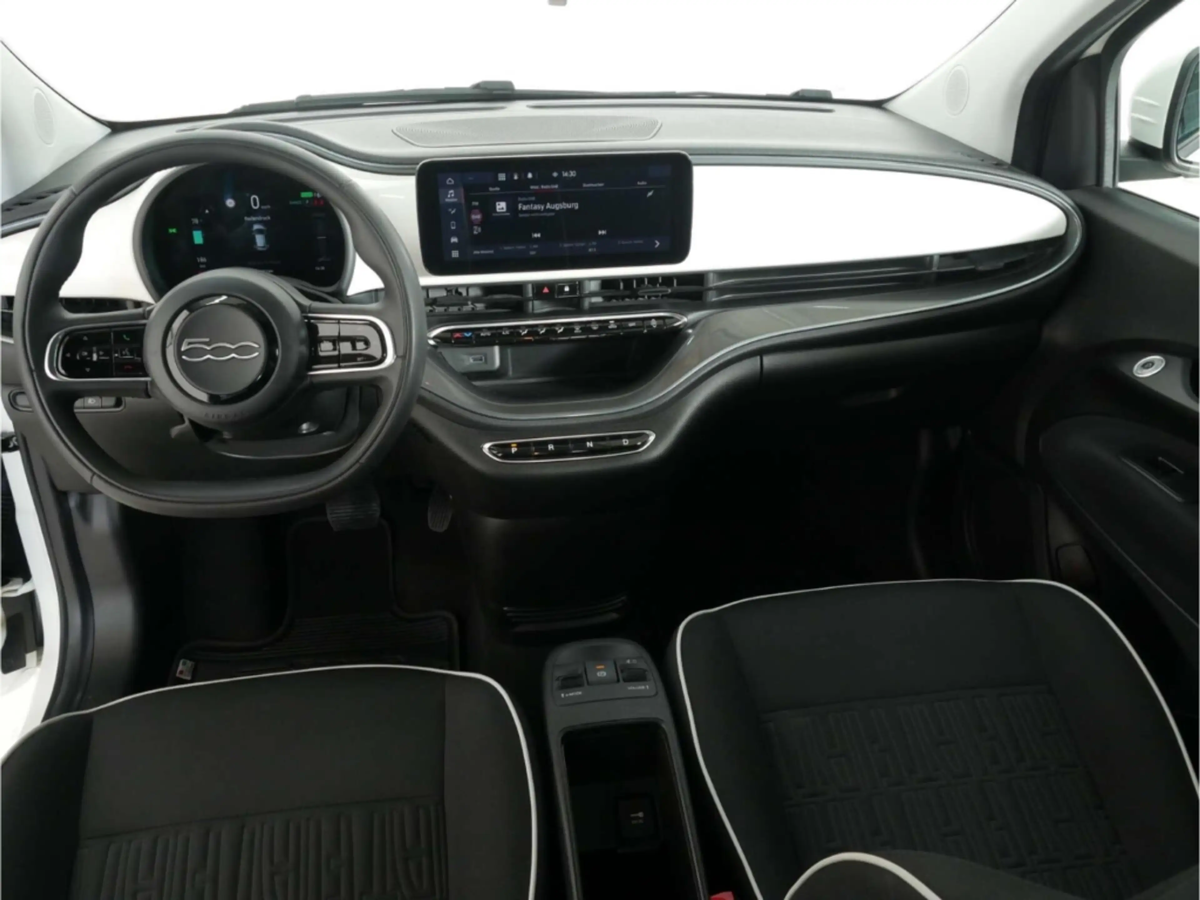 Fiat 500e — photo 12