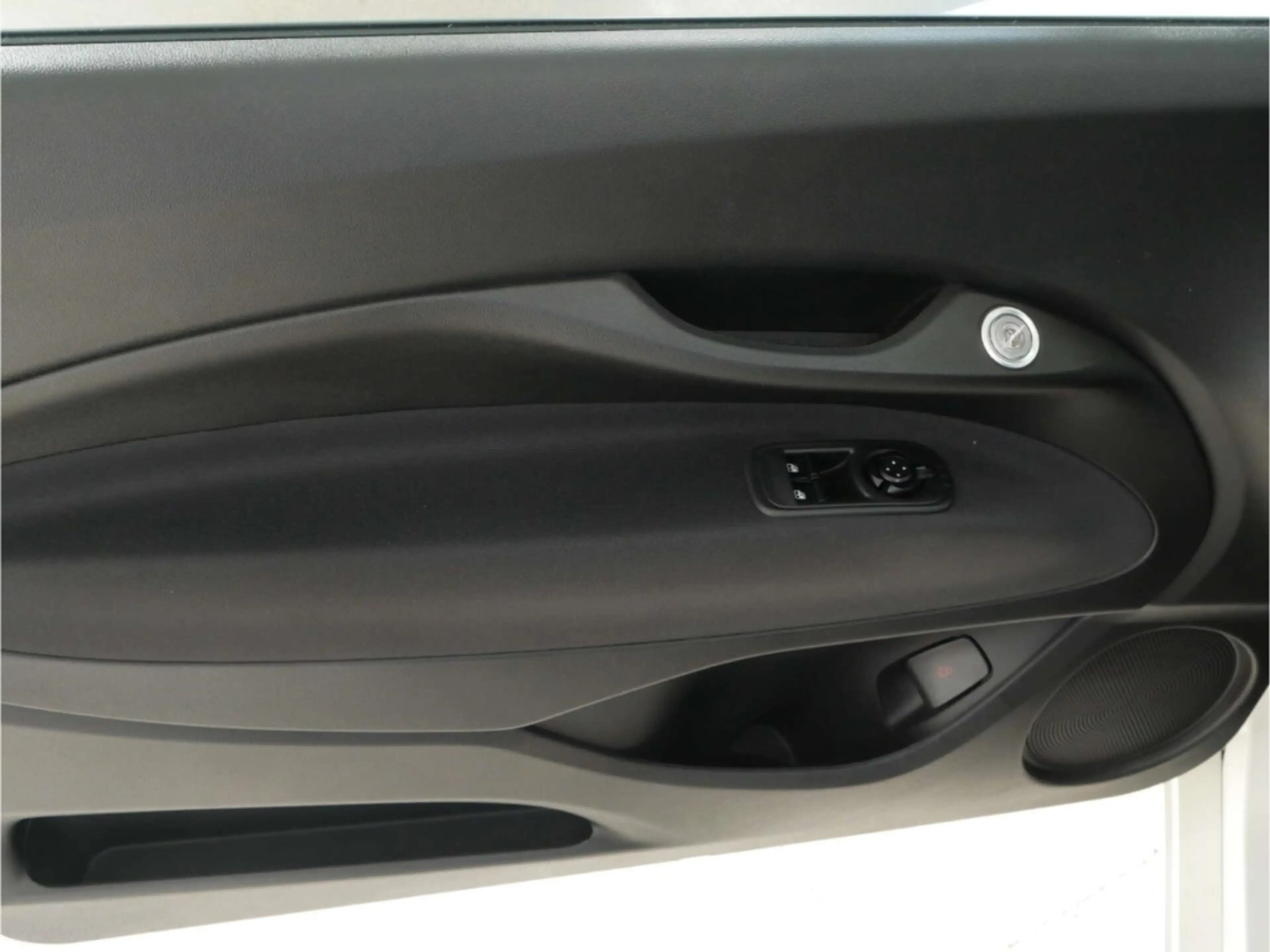 Fiat 500e — photo 19