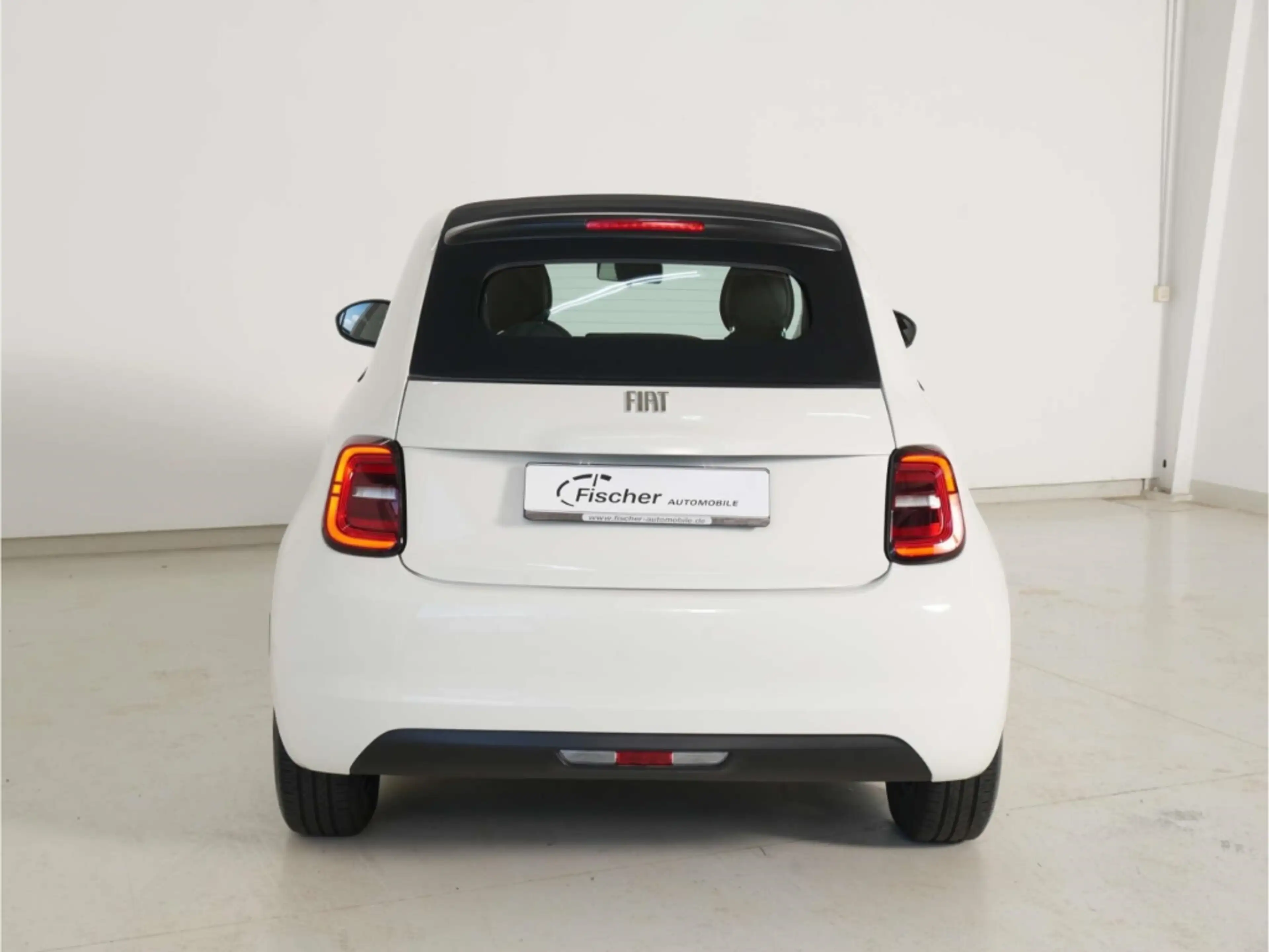 Fiat 500e — photo 6