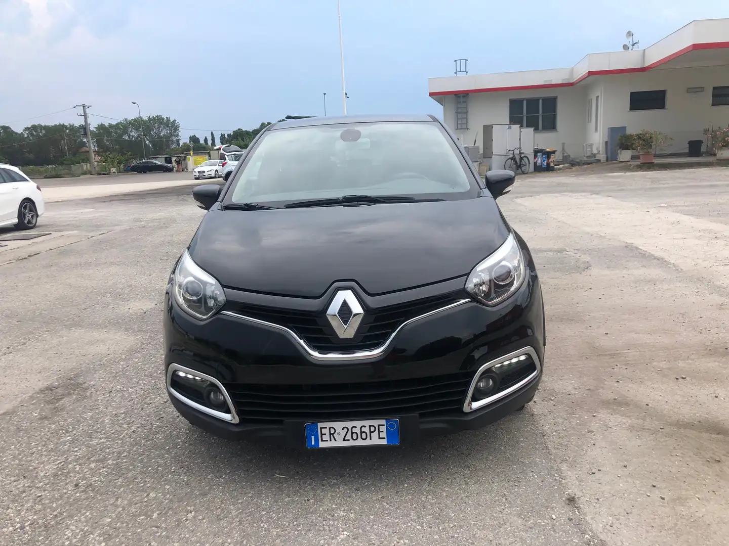 Renault Captur Captur I 2013 1.5 dci NEOPATENTATI Nero - 2