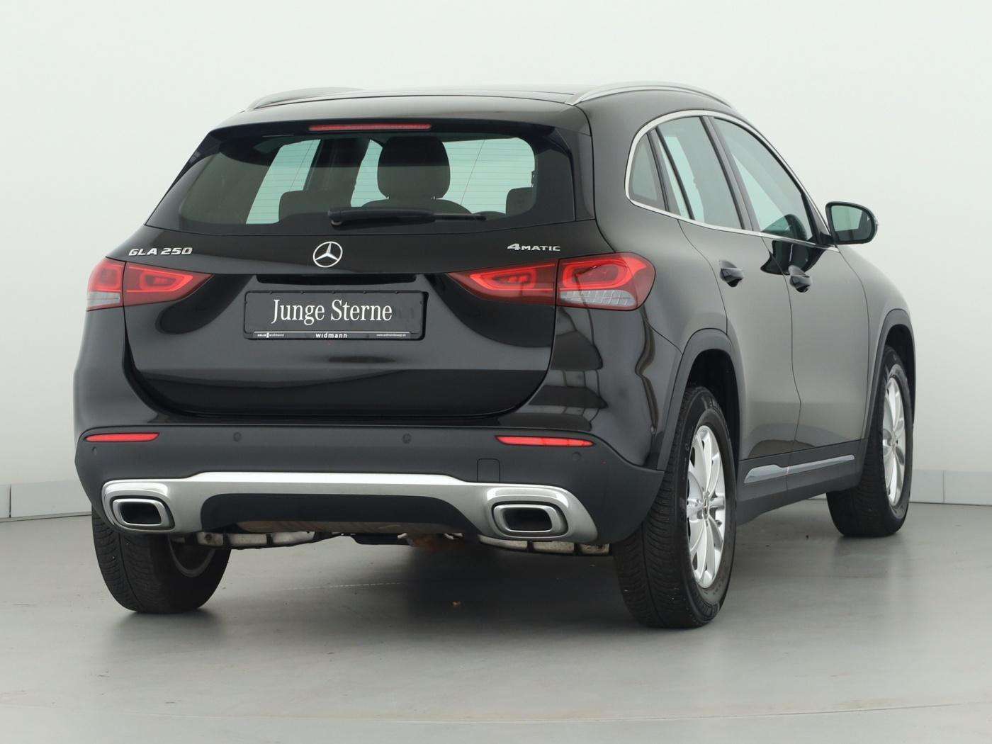 Mercedes-Benz GLA-Klasse