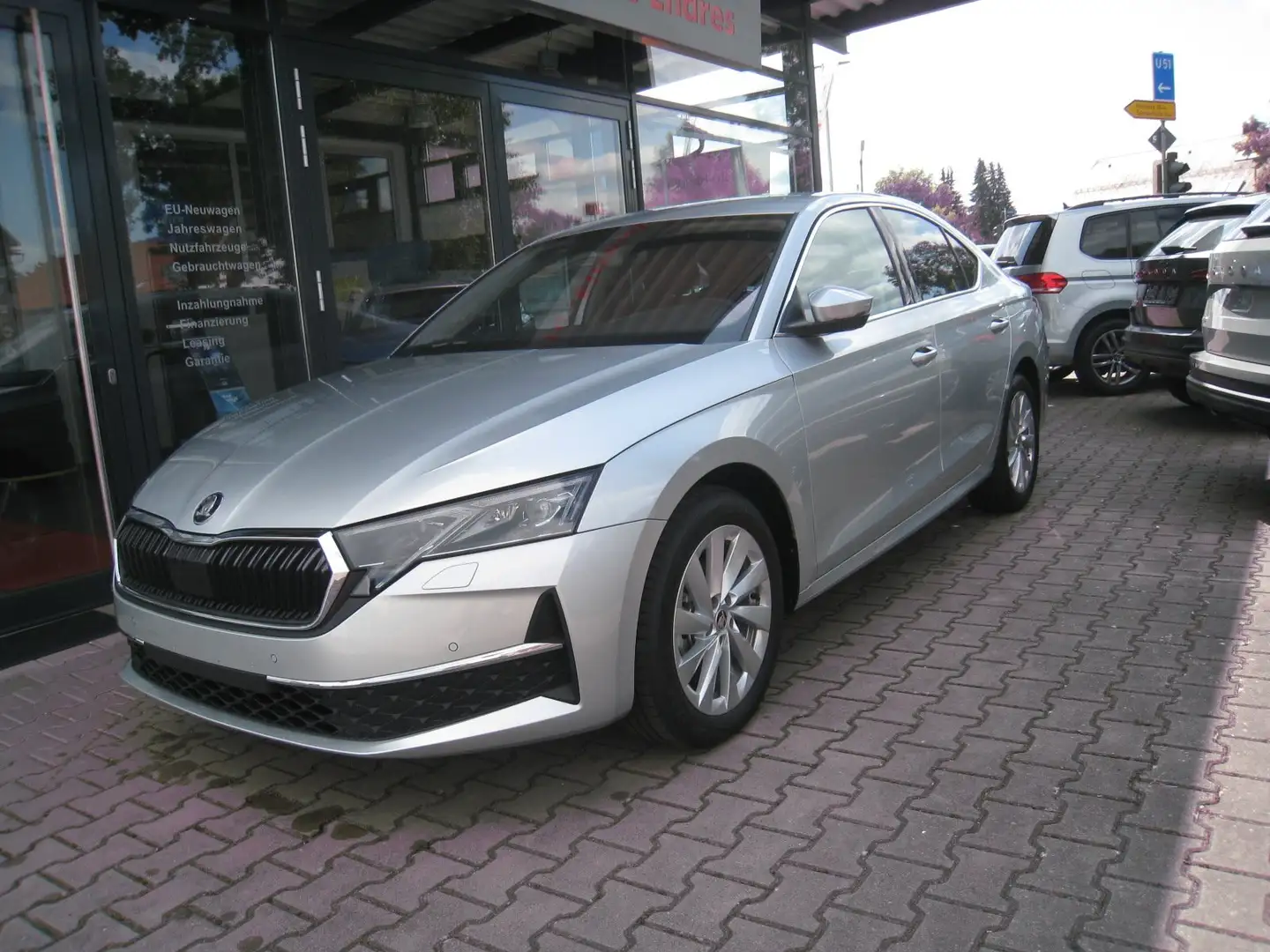 Skoda Octavia 1.5eTSI m-HEV-SELECTION*NAVI*ACC*el.Heckkl*digCock Argent - 2