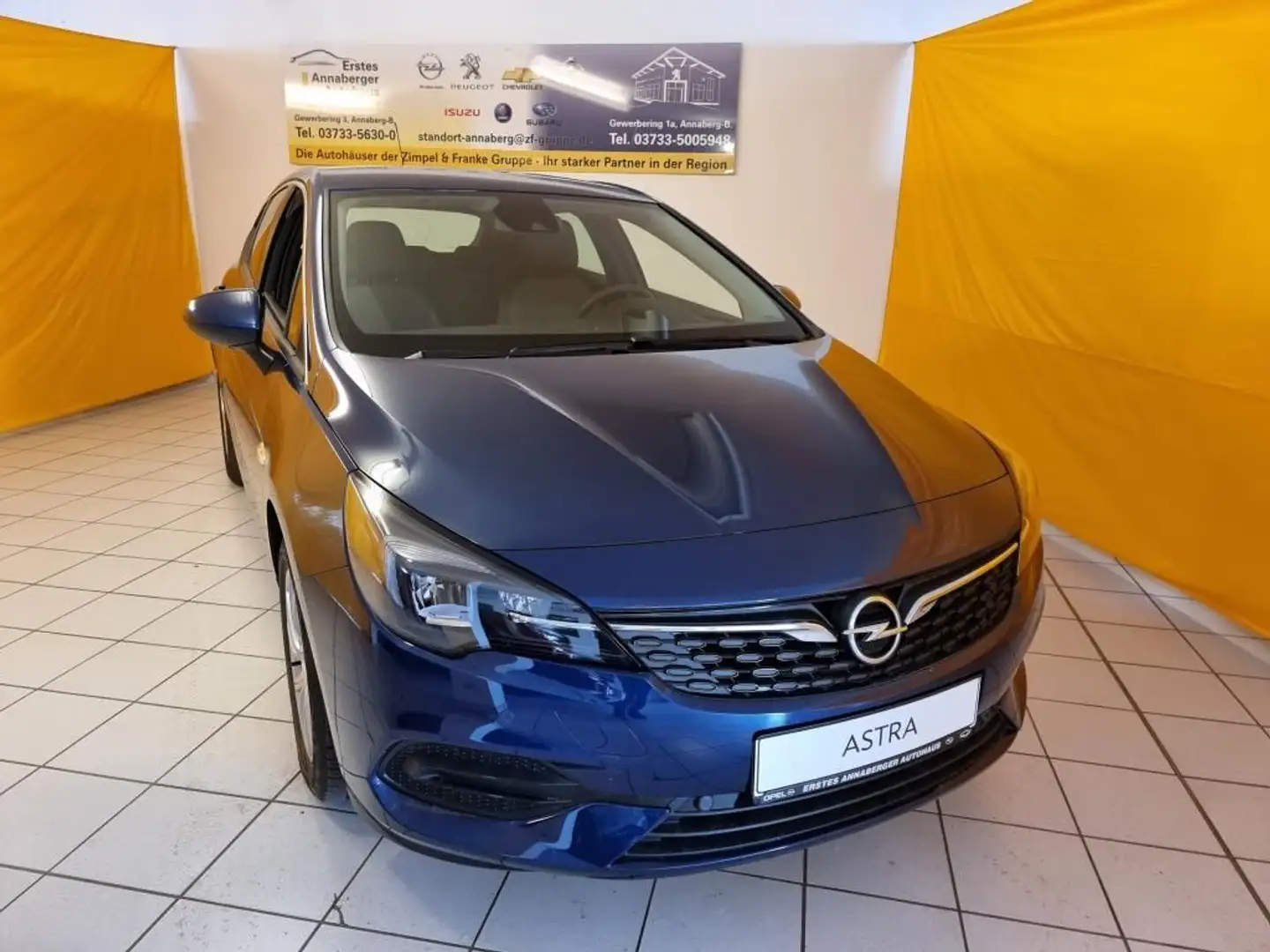 Opel Astra 5-türig Elegance Klimaautomatik, Front und Bleu - 1