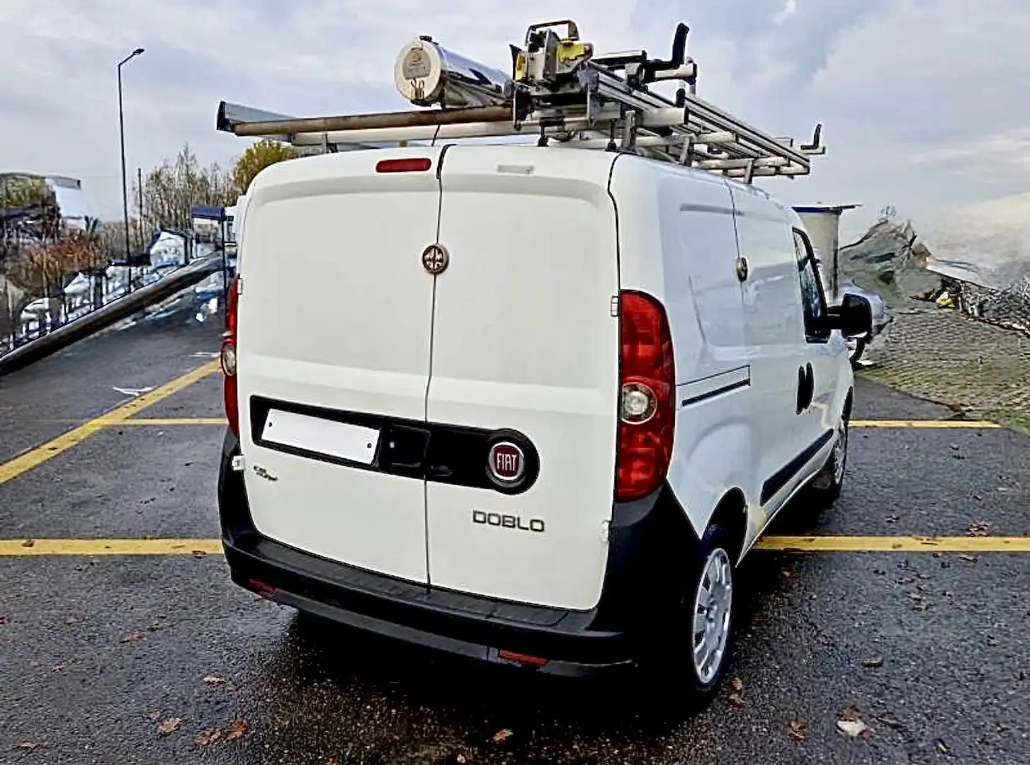 Fiat Doblo 1.6 mjt 16v SX 105cv (allestimento enel) Bianco - 2