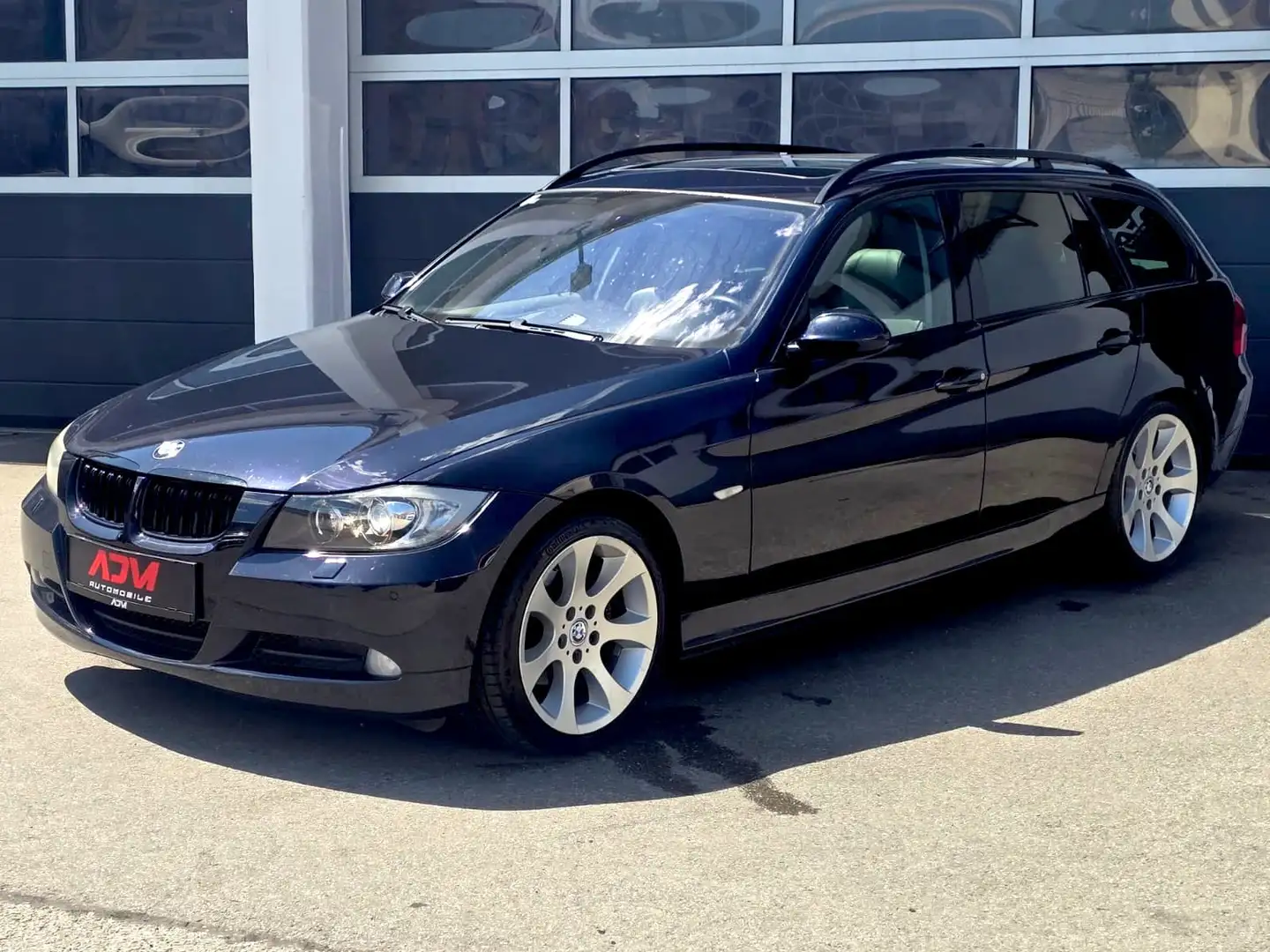 BMW 320 **LEDER, Panorama, Soundsystem** Blau - 1
