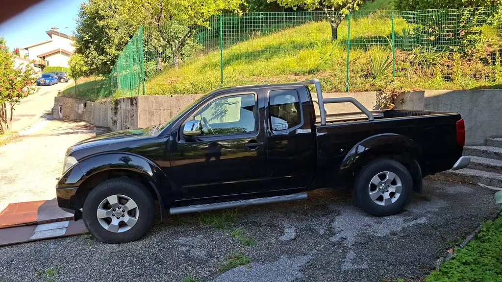 Nissan Navara 2007 из Европы — купить под ключ