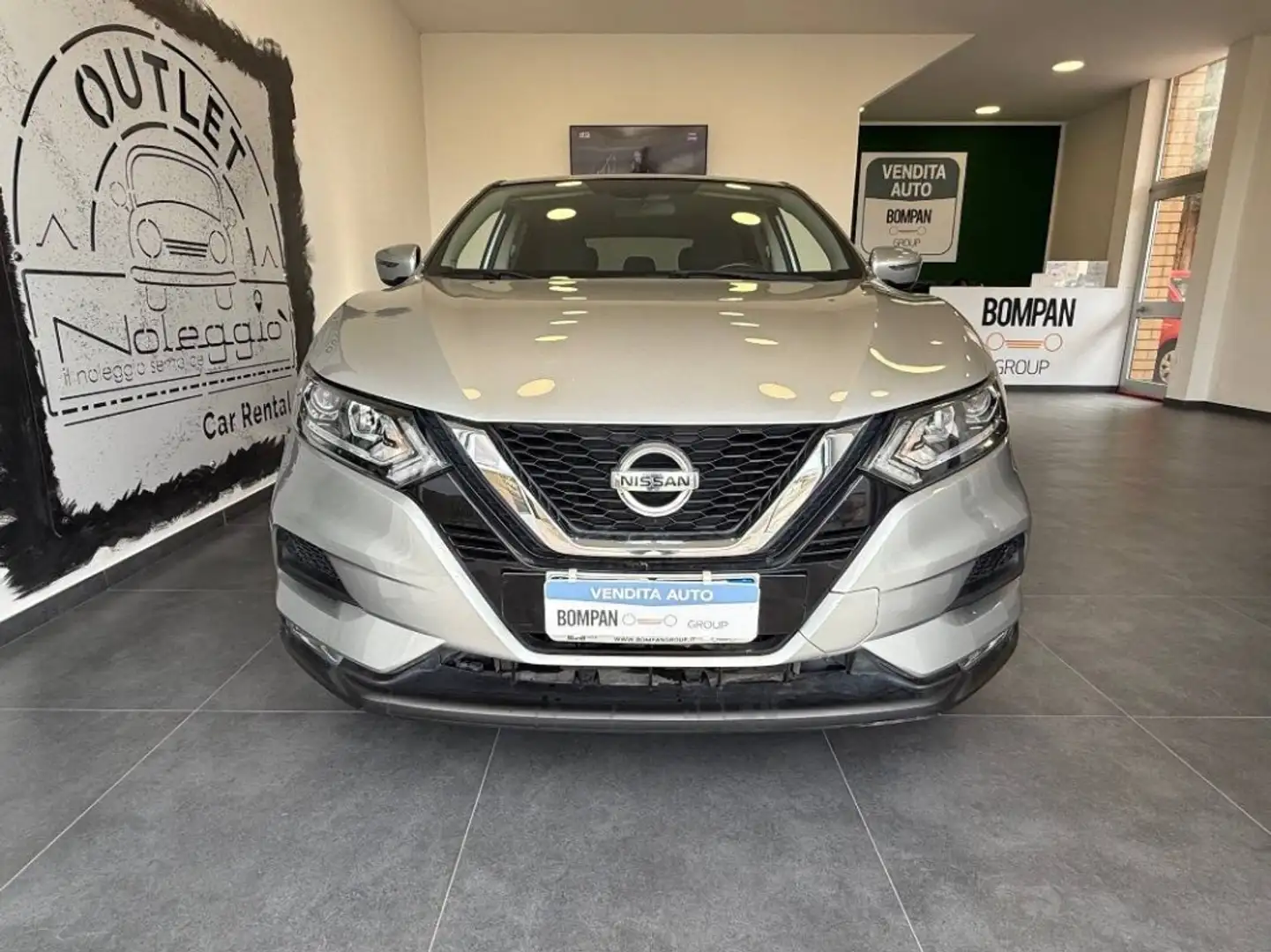 Nissan Qashqai 1.5 dci Business 115cv dct Argento - 1