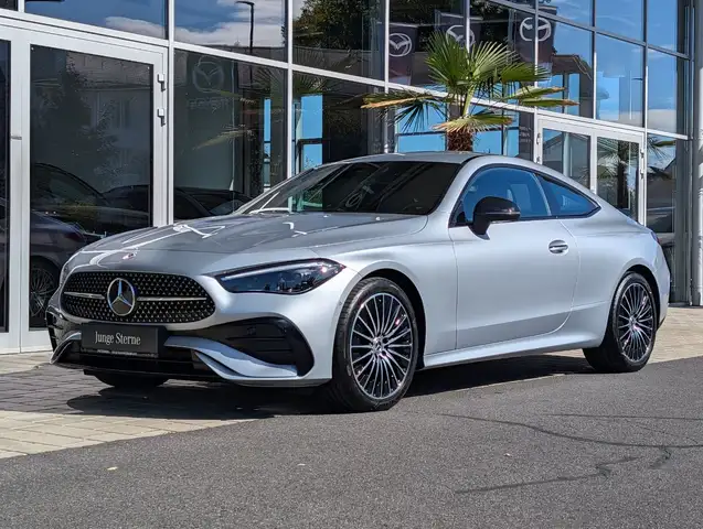 Mercedes-Benz CLE view 2